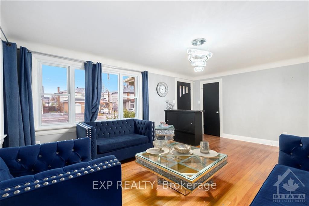 Photo 5 of 917 Pinecrest Road, Ottawa, Queensway Terrace North — HOMEH