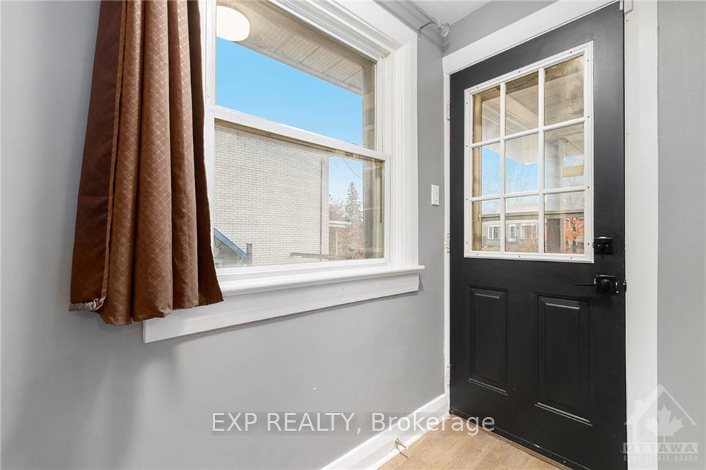 Photo 17 of 917 Pinecrest Road, Ottawa, Queensway Terrace North — HOMEH