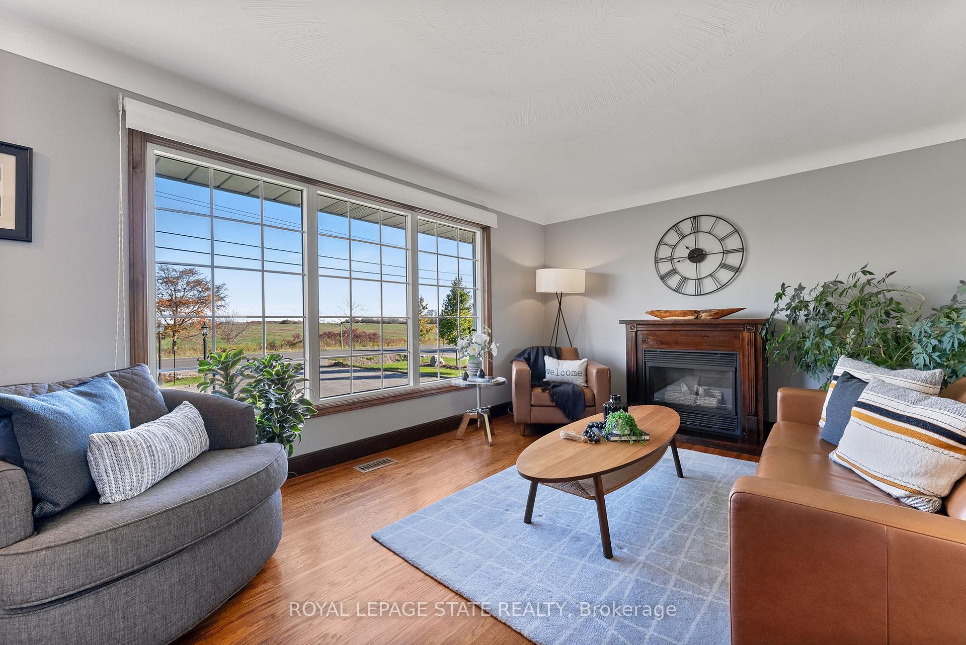 Photo 3 of 5187 White Church Road E, Hamilton, Rural Glanbrook — HOMEH