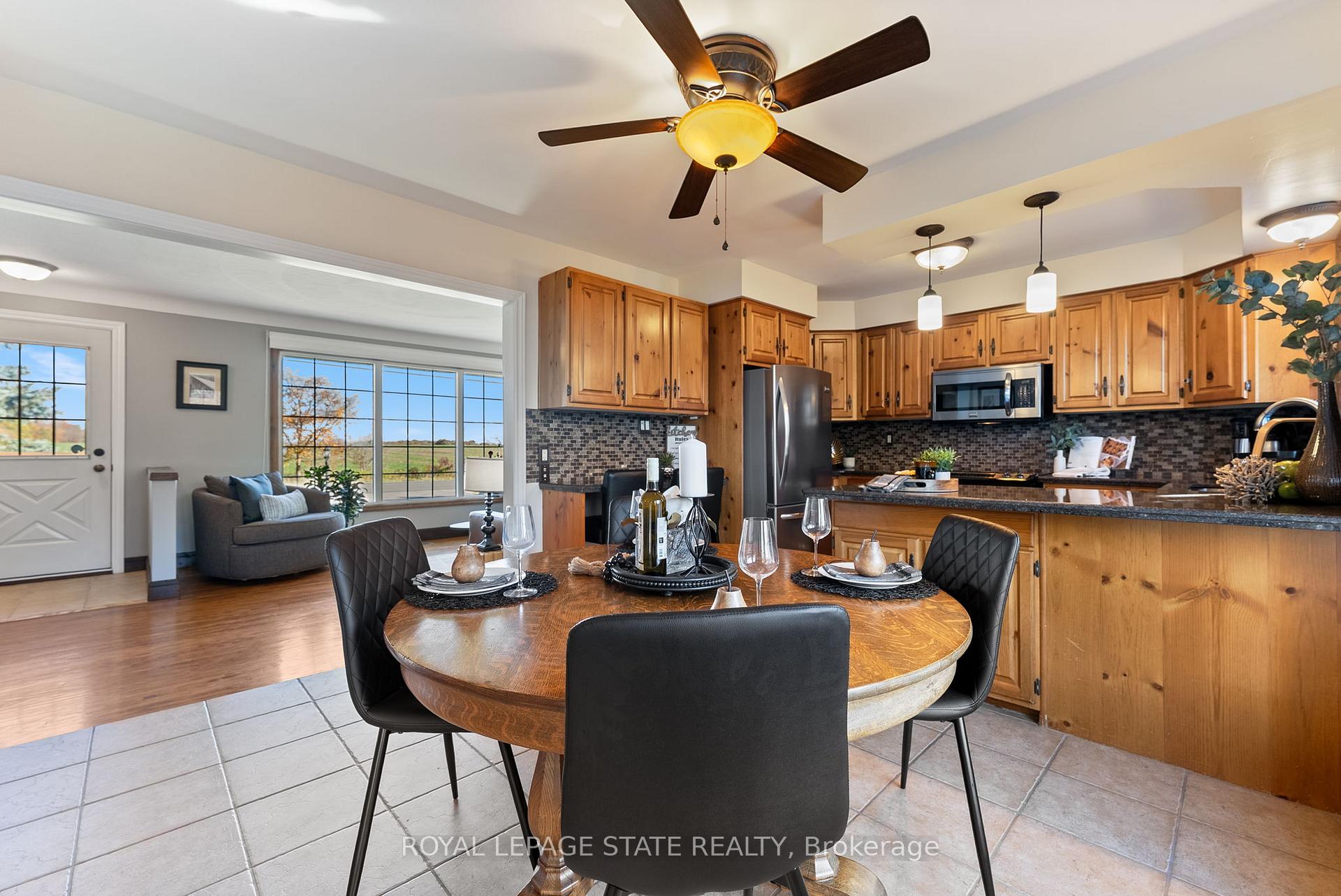 Photo 6 of 5187 White Church Road E, Hamilton, Rural Glanbrook — HOMEH