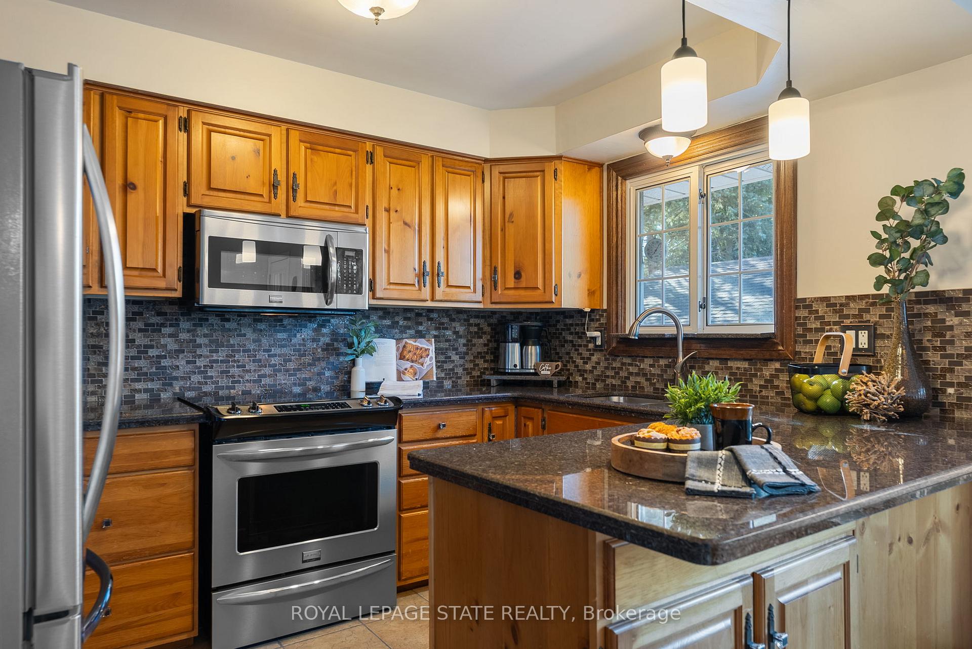 Photo 7 of 5187 White Church Road E, Hamilton, Rural Glanbrook — HOMEH