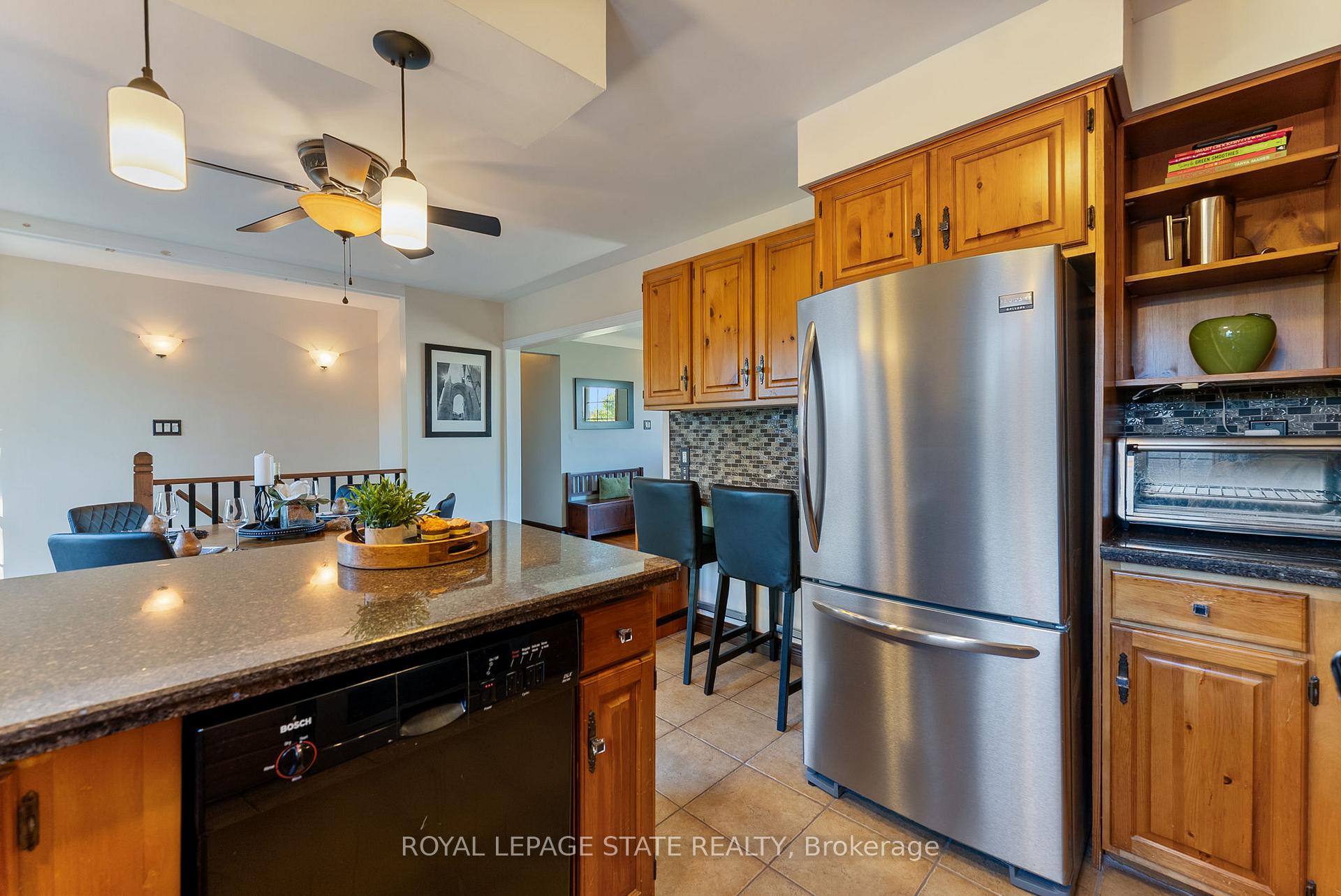 Photo 10 of 5187 White Church Road E, Hamilton, Rural Glanbrook — HOMEH