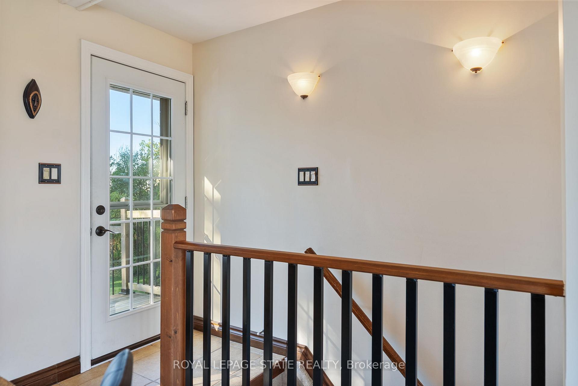 Photo 11 of 5187 White Church Road E, Hamilton, Rural Glanbrook — HOMEH