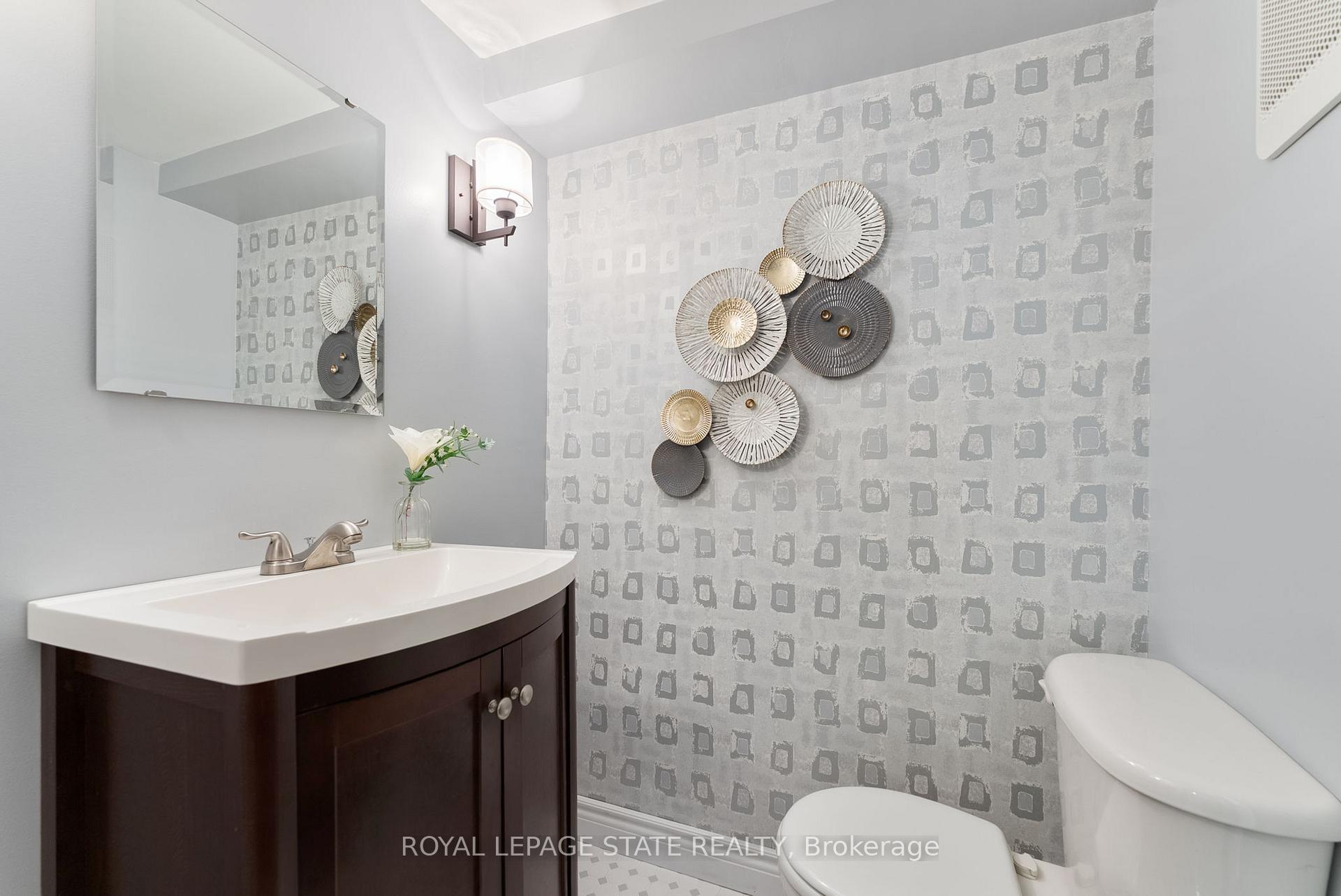 Photo 25 of 5187 White Church Road E, Hamilton, Rural Glanbrook — HOMEH