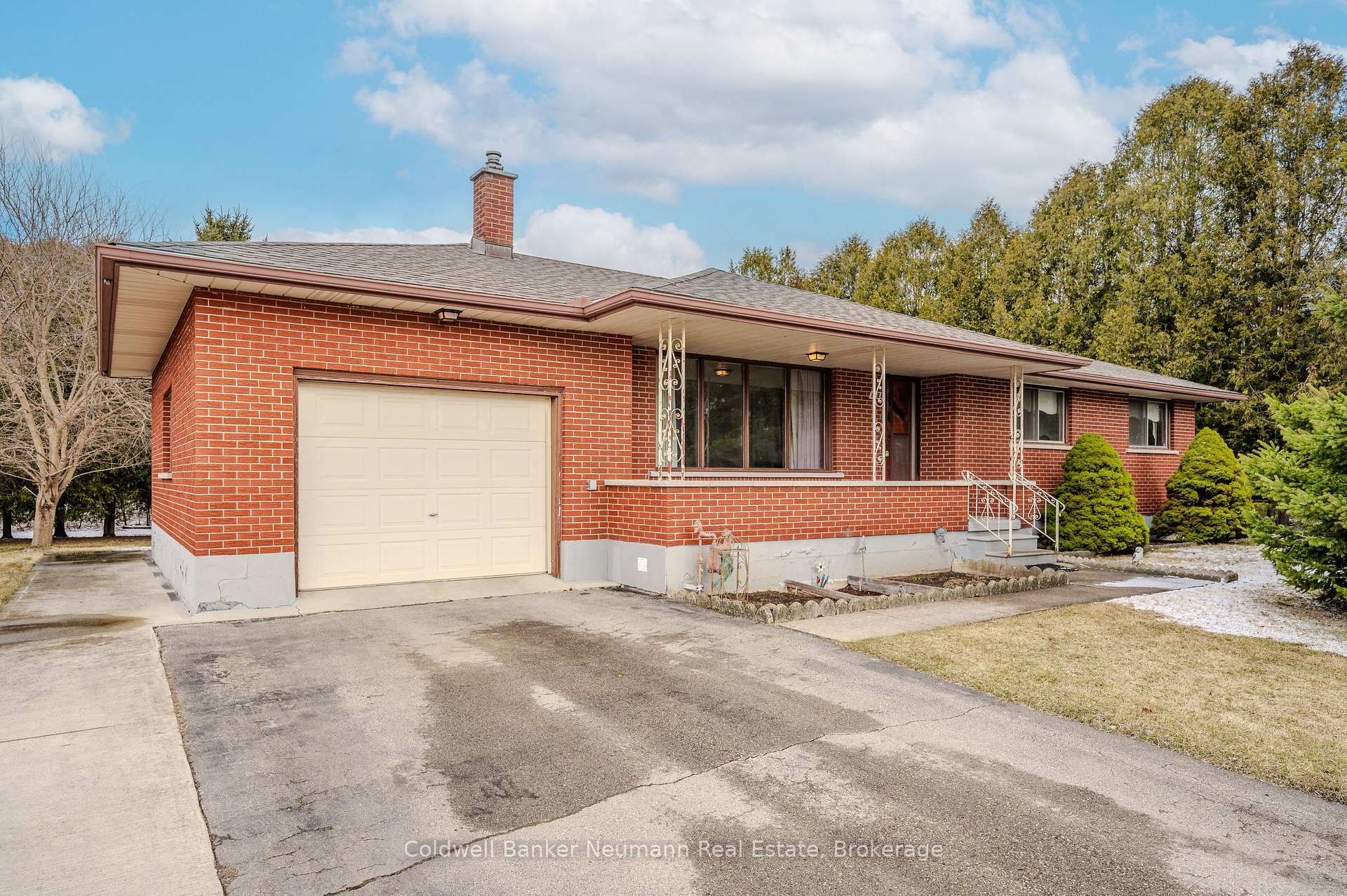 Photo 2 of 108 Fleming Road, Guelph, Grange Road — HOMEH