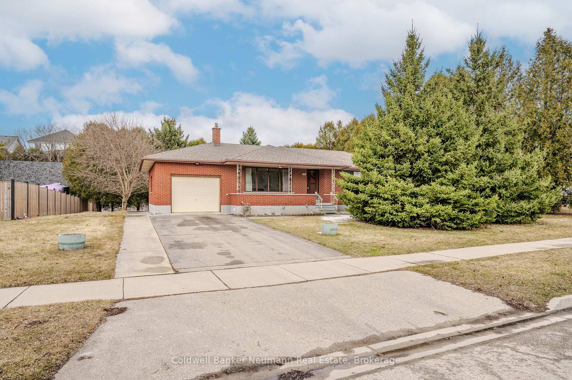 Photo 3 of 108 Fleming Road, Guelph, Grange Road — HOMEH