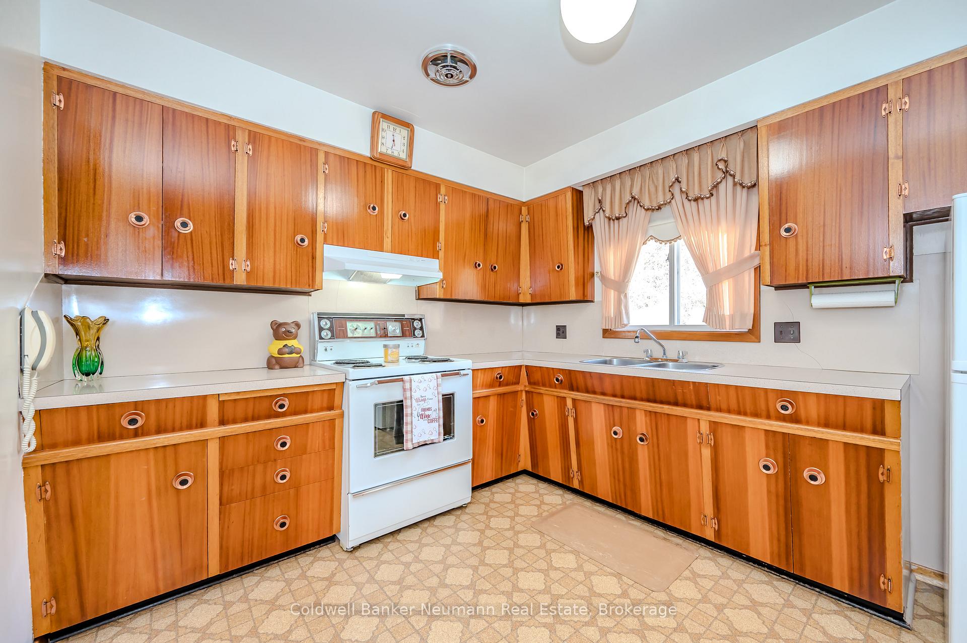 Photo 12 of 108 Fleming Road, Guelph, Grange Road — HOMEH