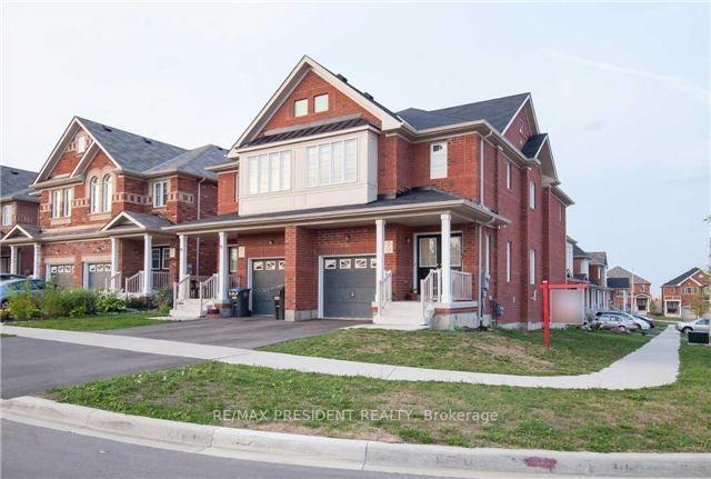 Photo 2 of 23 Gulfbrook Circle, Brampton, Sandringham-Wellington — HOMEH