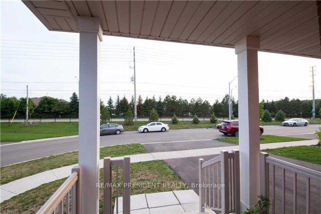 Photo 3 of 23 Gulfbrook Circle, Brampton, Sandringham-Wellington — HOMEH