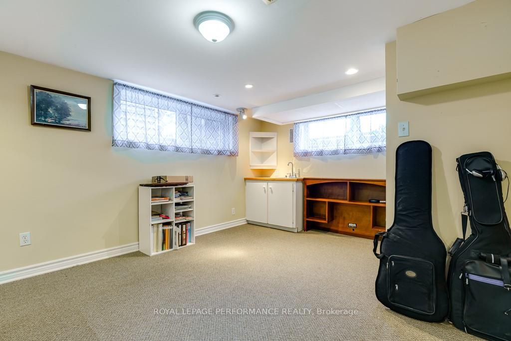 Photo 17 of 1405 Leonard Avenue, Cornwall — HOMEH
