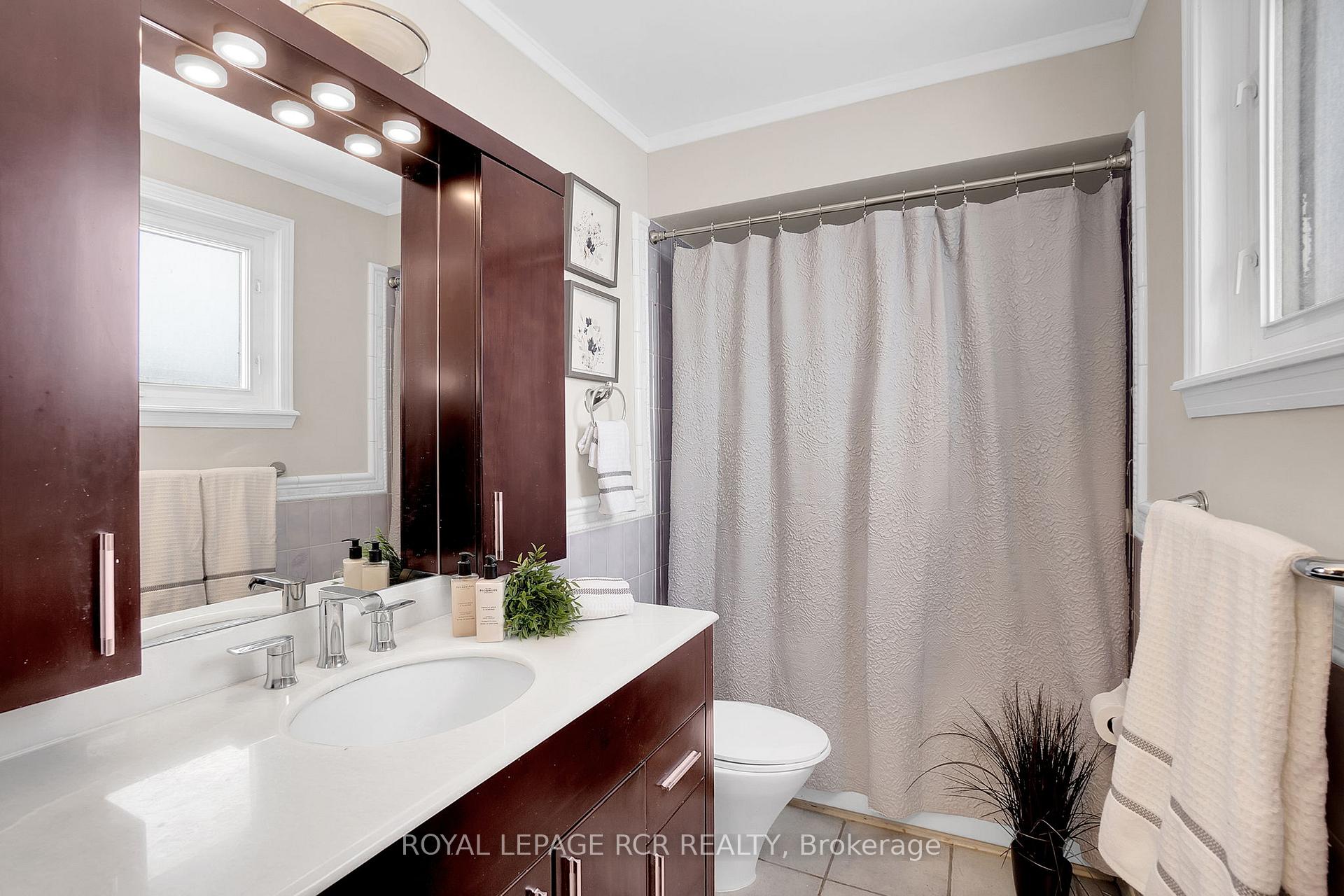 Photo 27 of 67 Birchview Crescent, Caledon, Bolton North — HOMEH