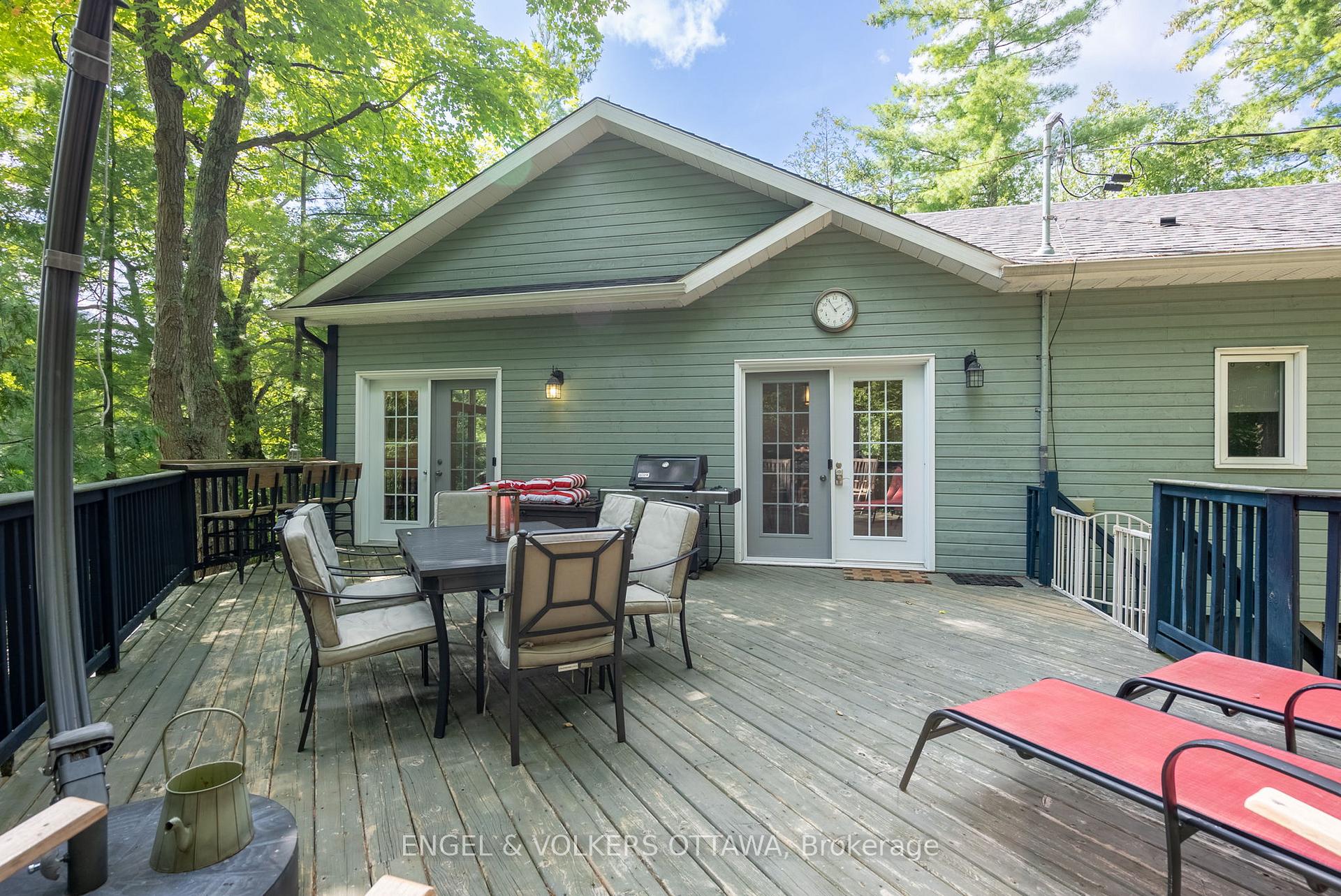 Photo 4 of 1020 Carson Trail, Frontenac, Frontenac North — HOMEH