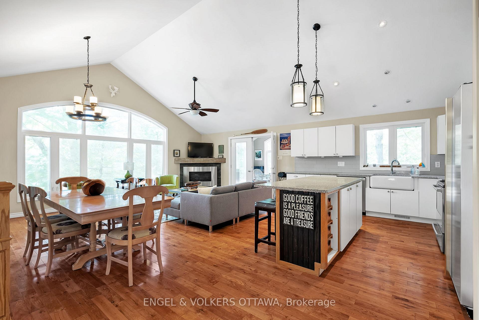Photo 7 of 1020 Carson Trail, Frontenac, Frontenac North — HOMEH