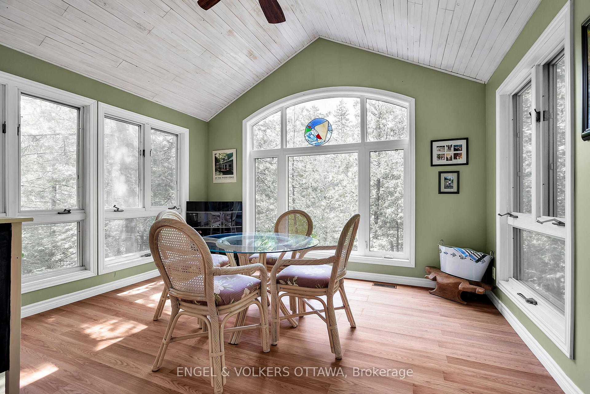Photo 13 of 1020 Carson Trail, Frontenac, Frontenac North — HOMEH