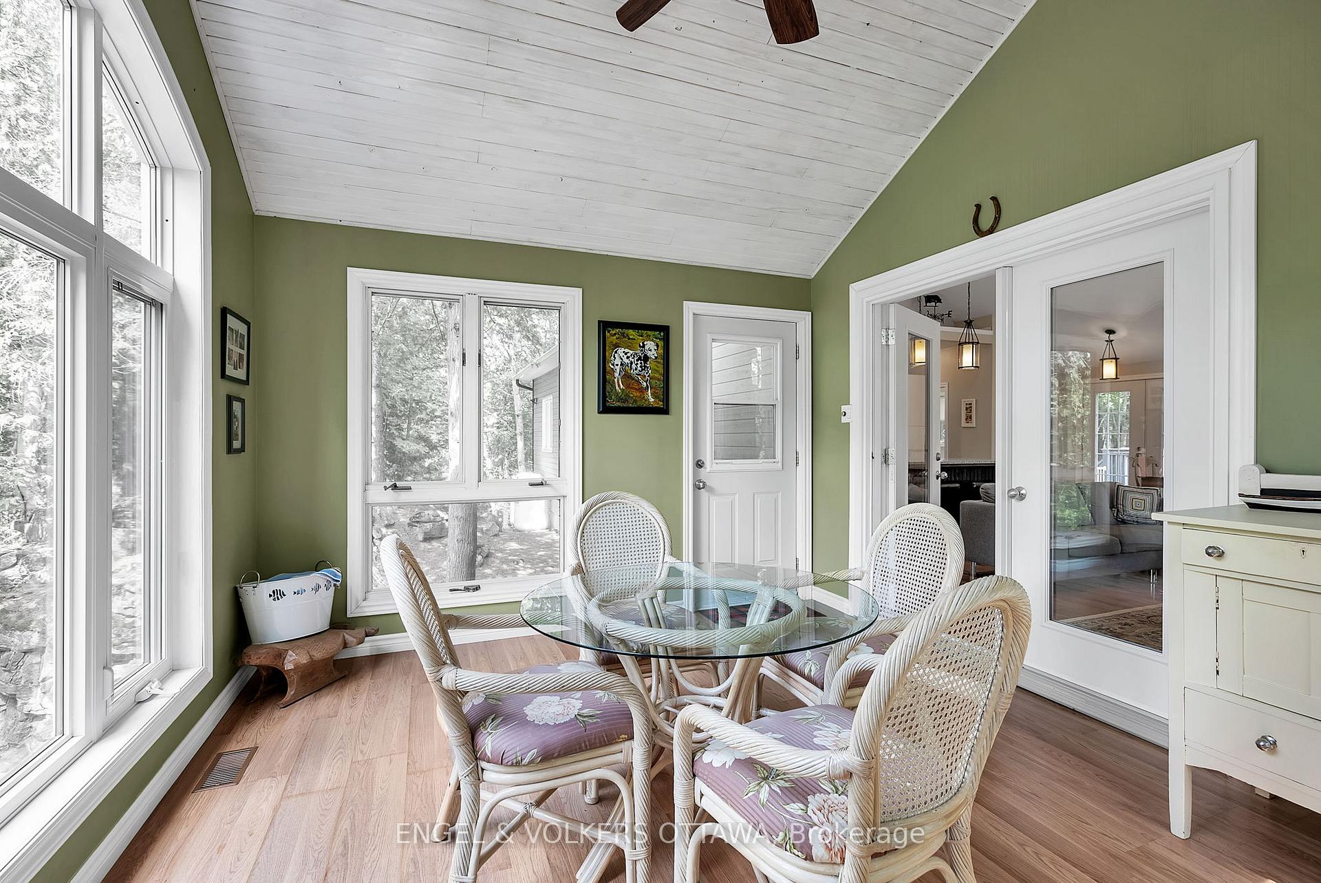 Photo 14 of 1020 Carson Trail, Frontenac, Frontenac North — HOMEH