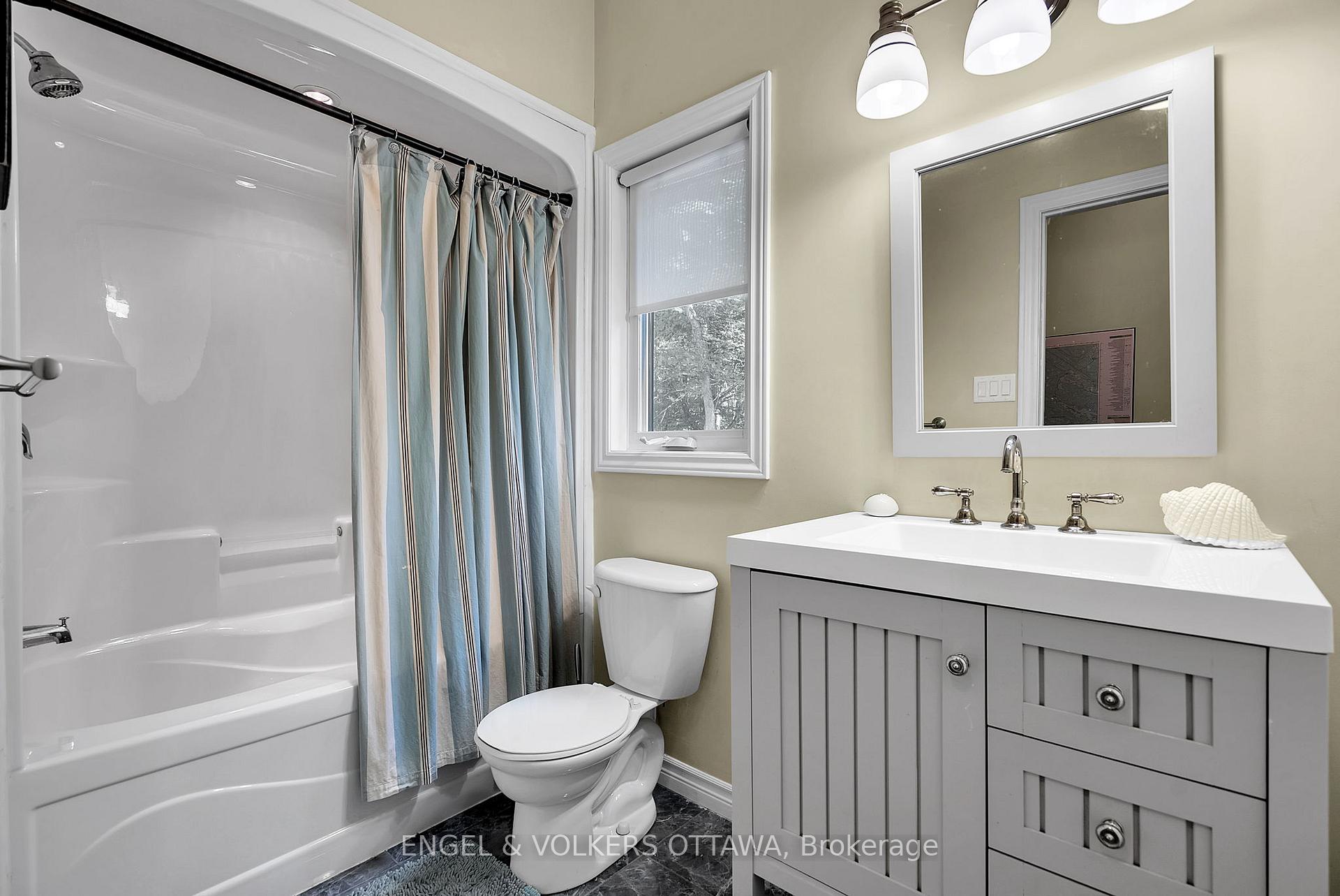 Photo 21 of 1020 Carson Trail, Frontenac, Frontenac North — HOMEH