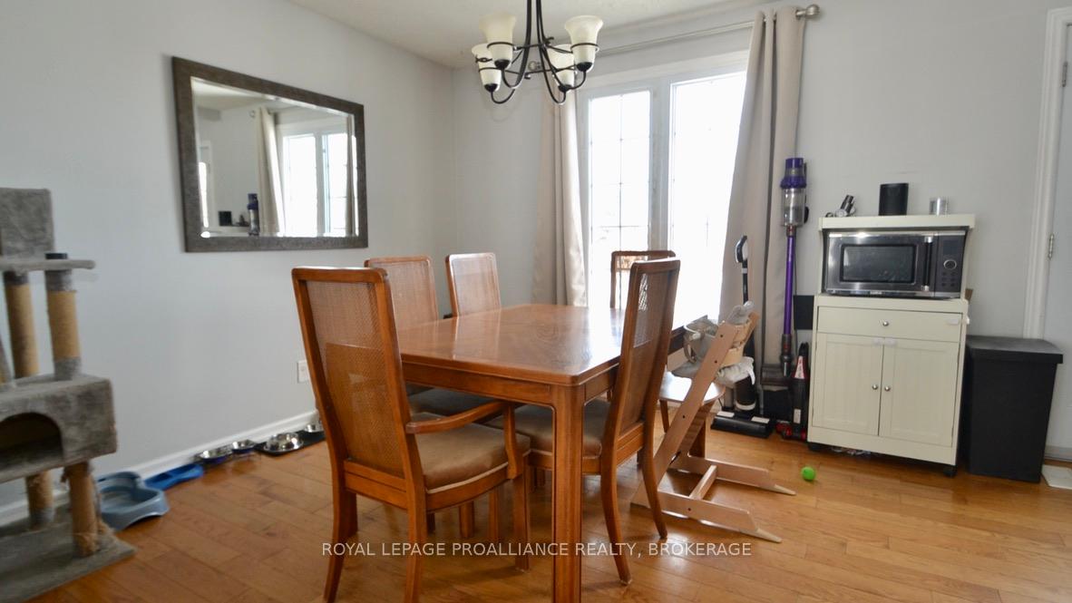Photo 3 of 4322 Wilmer Road, Frontenac, Frontenac South — HOMEH