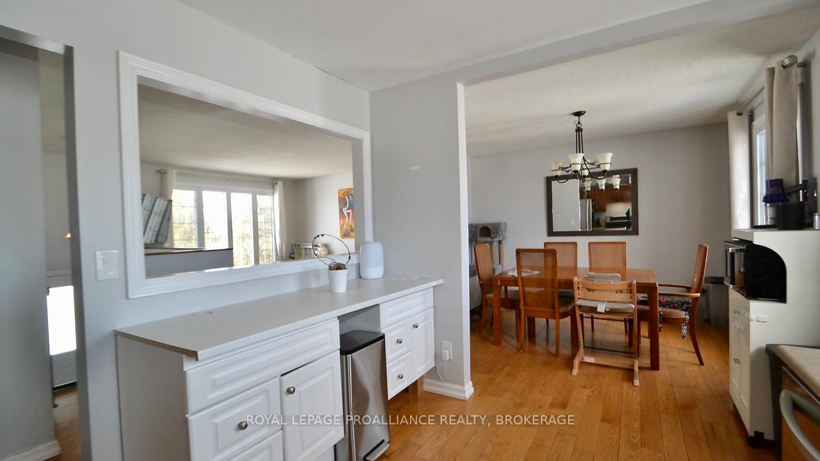 Photo 4 of 4322 Wilmer Road, Frontenac, Frontenac South — HOMEH