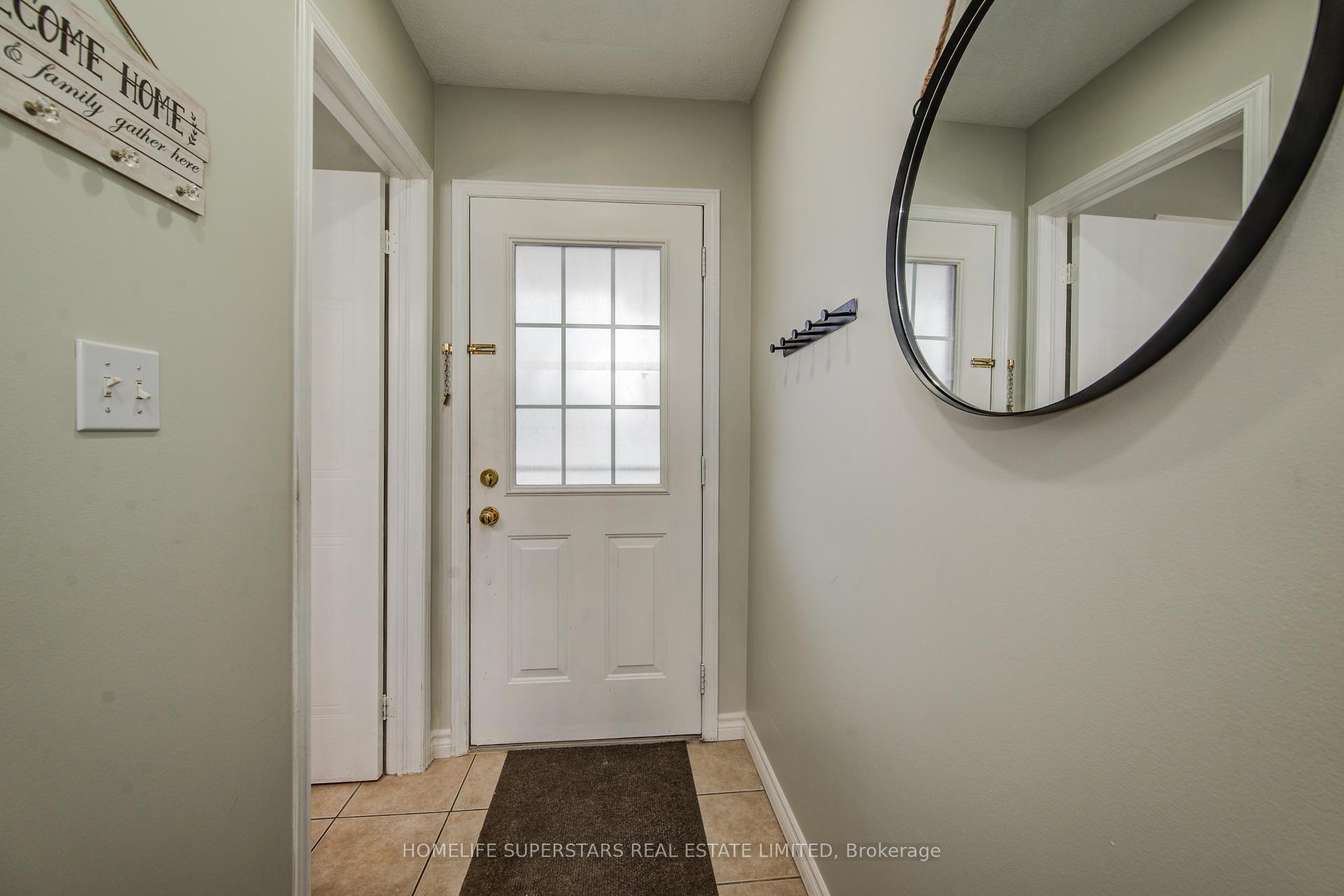 Photo 2 of 56 Schiedel Drive, Guelph, Victoria North — HOMEH