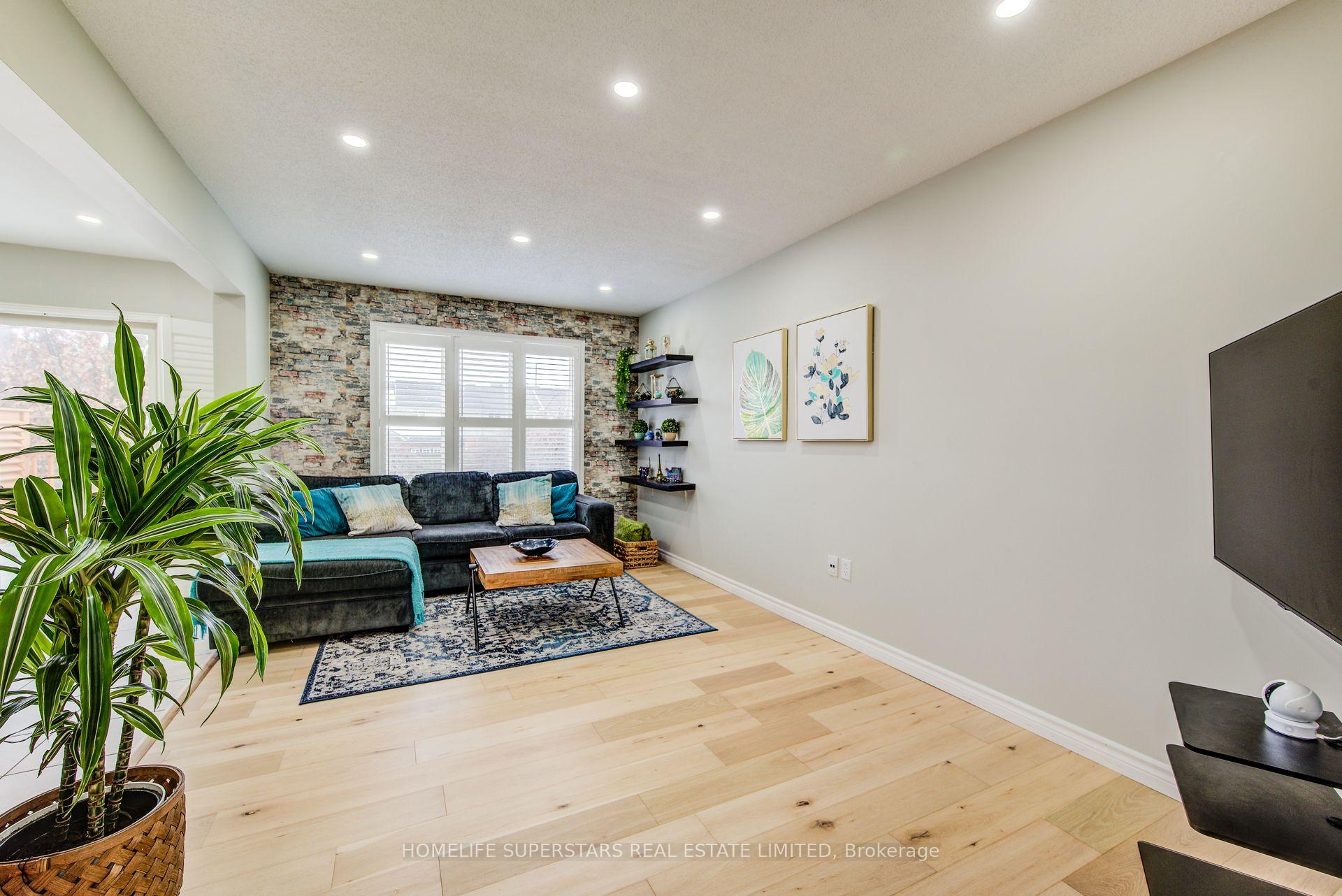 Photo 6 of 56 Schiedel Drive, Guelph, Victoria North — HOMEH