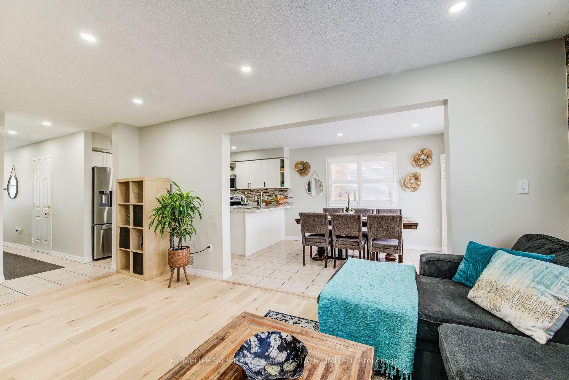 Photo 8 of 56 Schiedel Drive, Guelph, Victoria North — HOMEH
