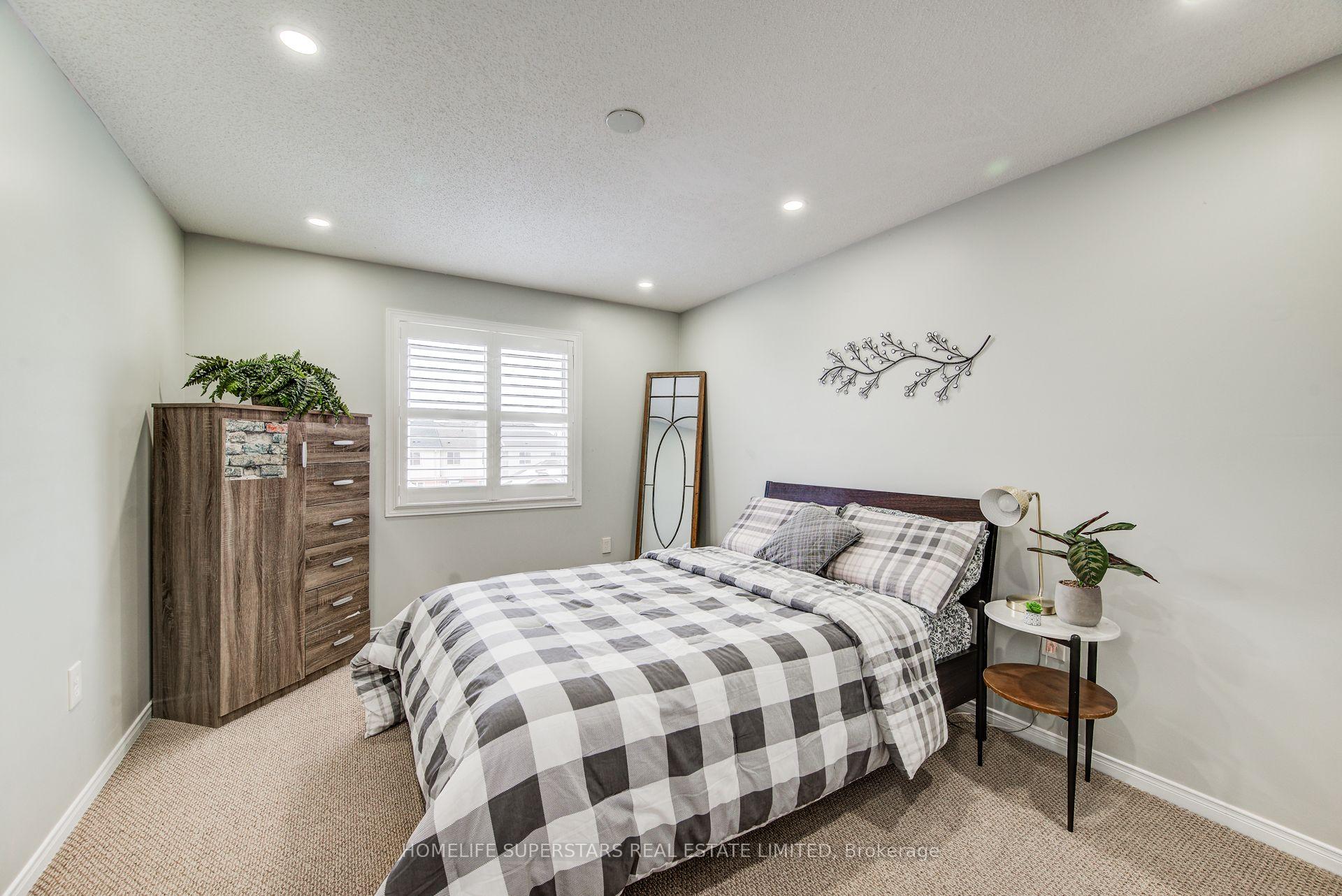 Photo 13 of 56 Schiedel Drive, Guelph, Victoria North — HOMEH