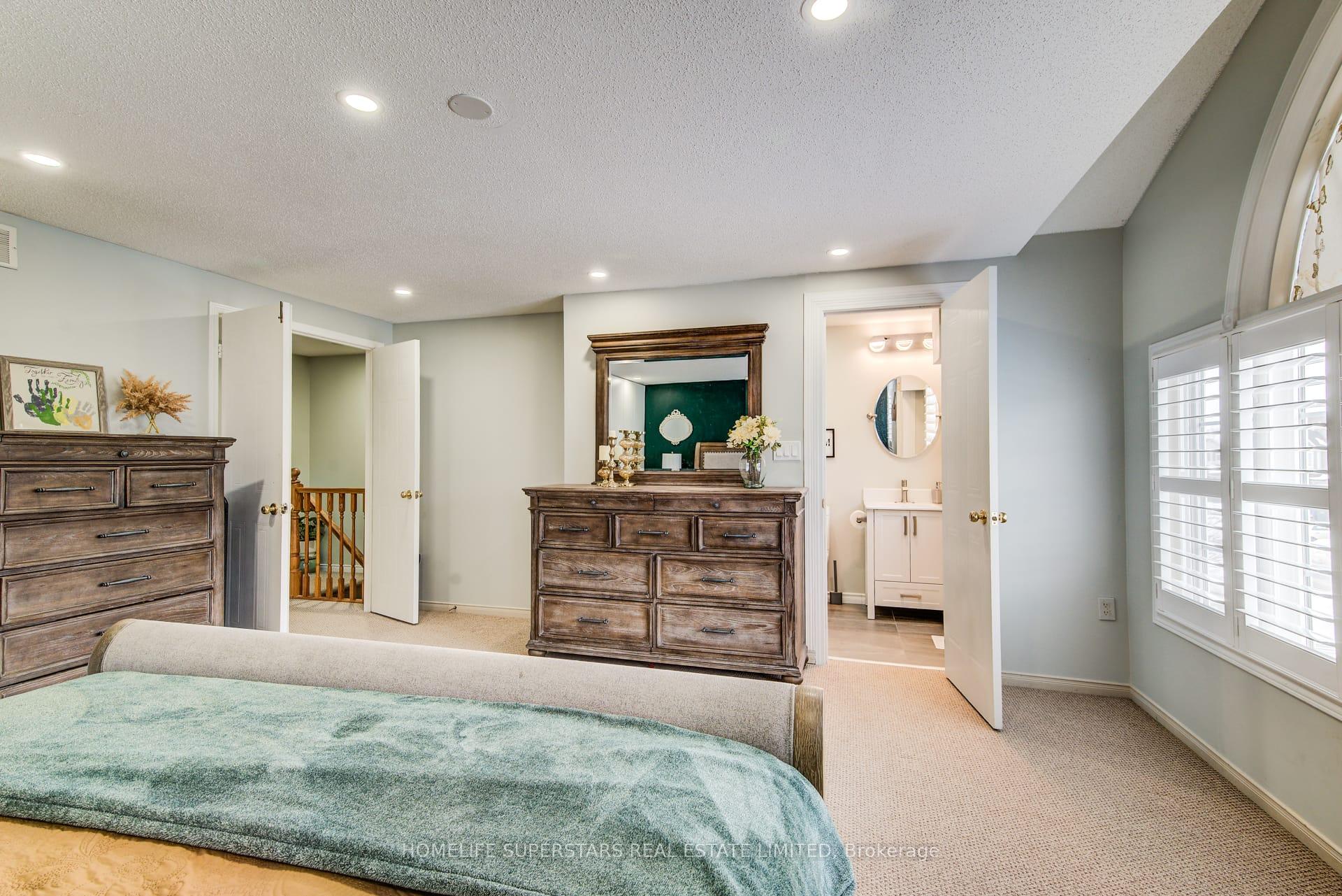Photo 24 of 56 Schiedel Drive, Guelph, Victoria North — HOMEH