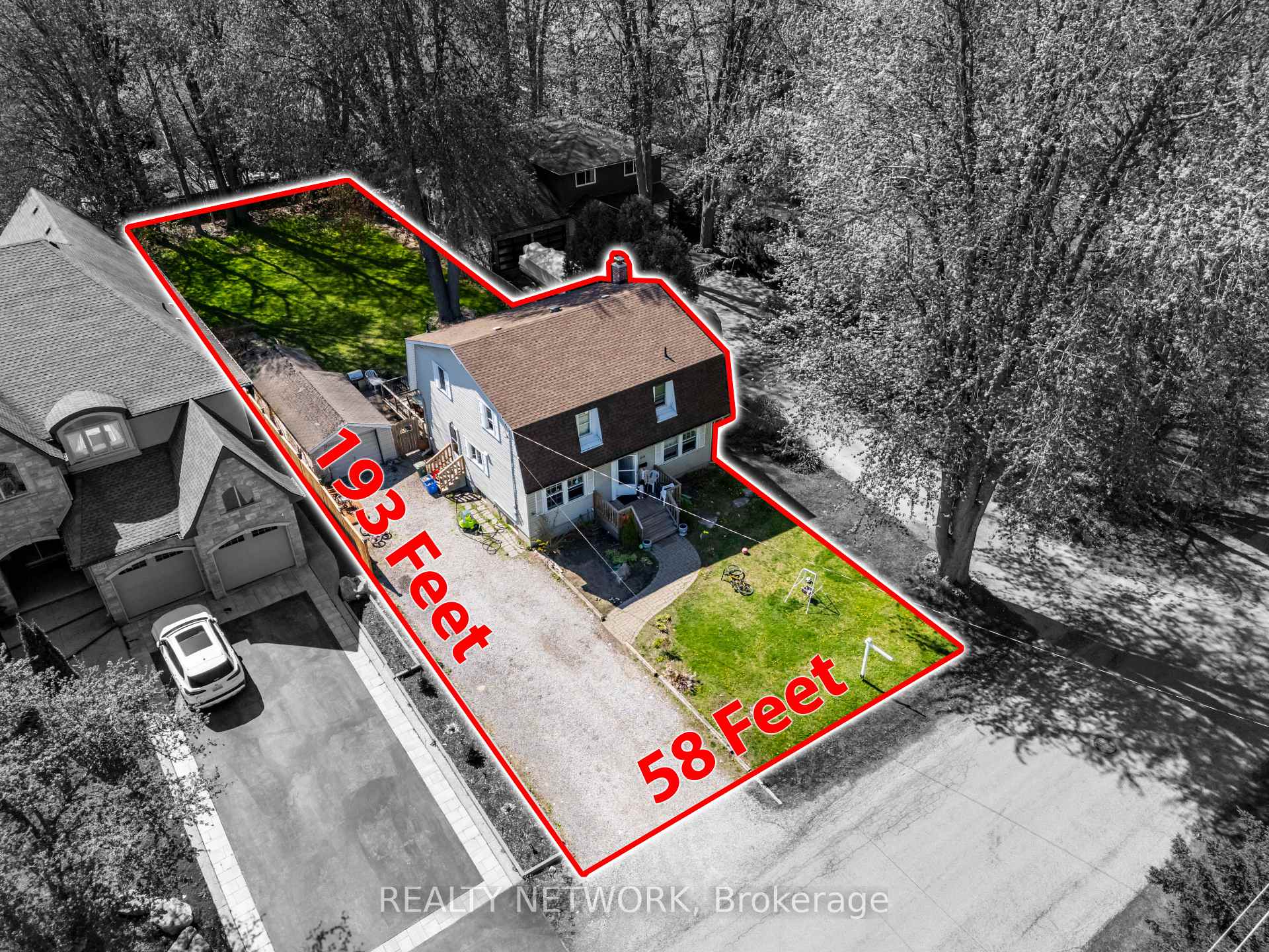 Photo 4 of 210 Valleyview Drive, Hamilton, Ancaster — HOMEH