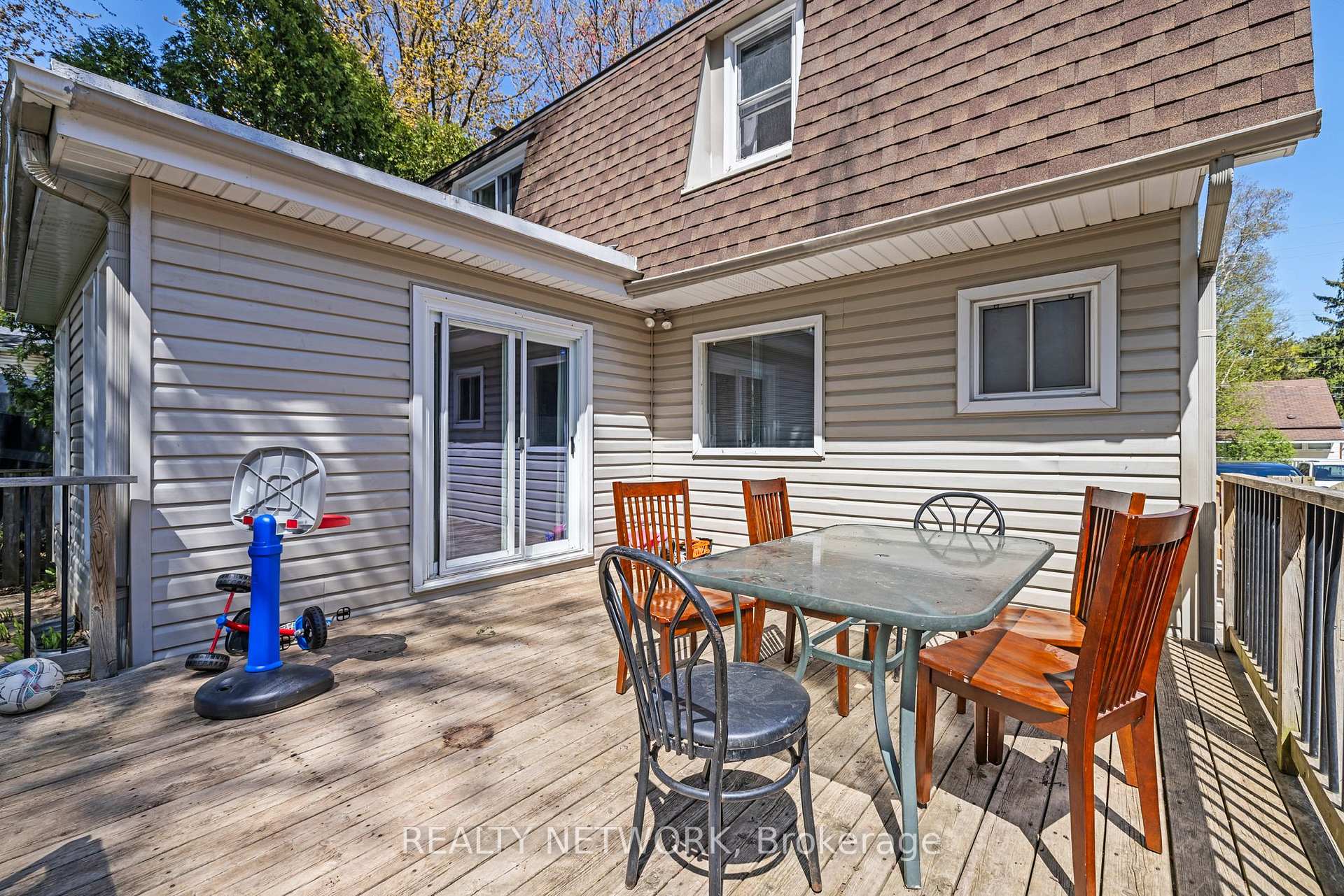 Photo 13 of 210 Valleyview Drive, Hamilton, Ancaster — HOMEH