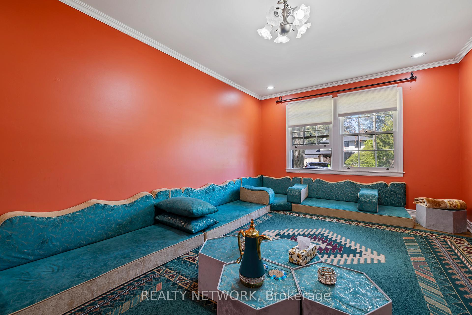 Photo 17 of 210 Valleyview Drive, Hamilton, Ancaster — HOMEH