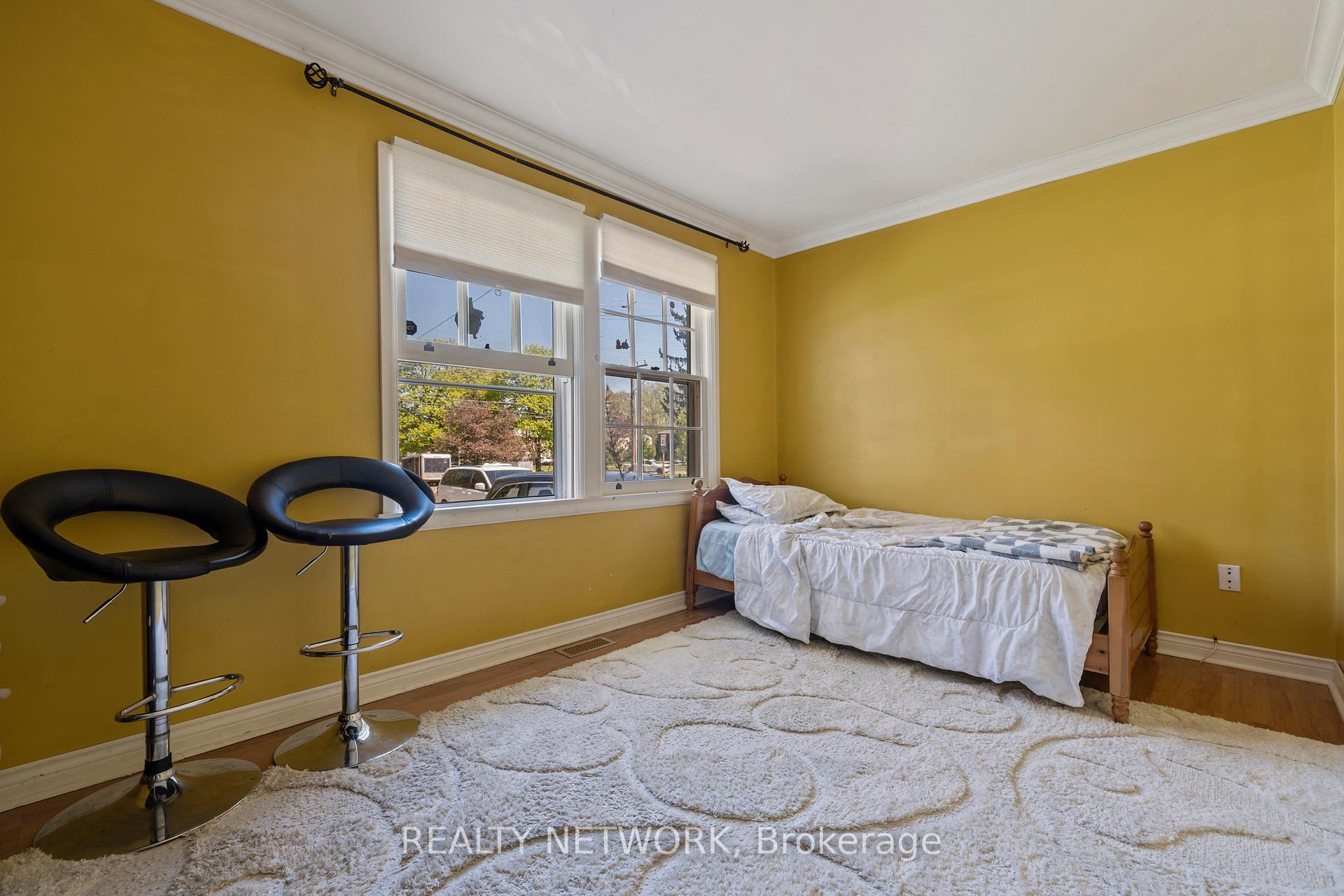 Photo 18 of 210 Valleyview Drive, Hamilton, Ancaster — HOMEH