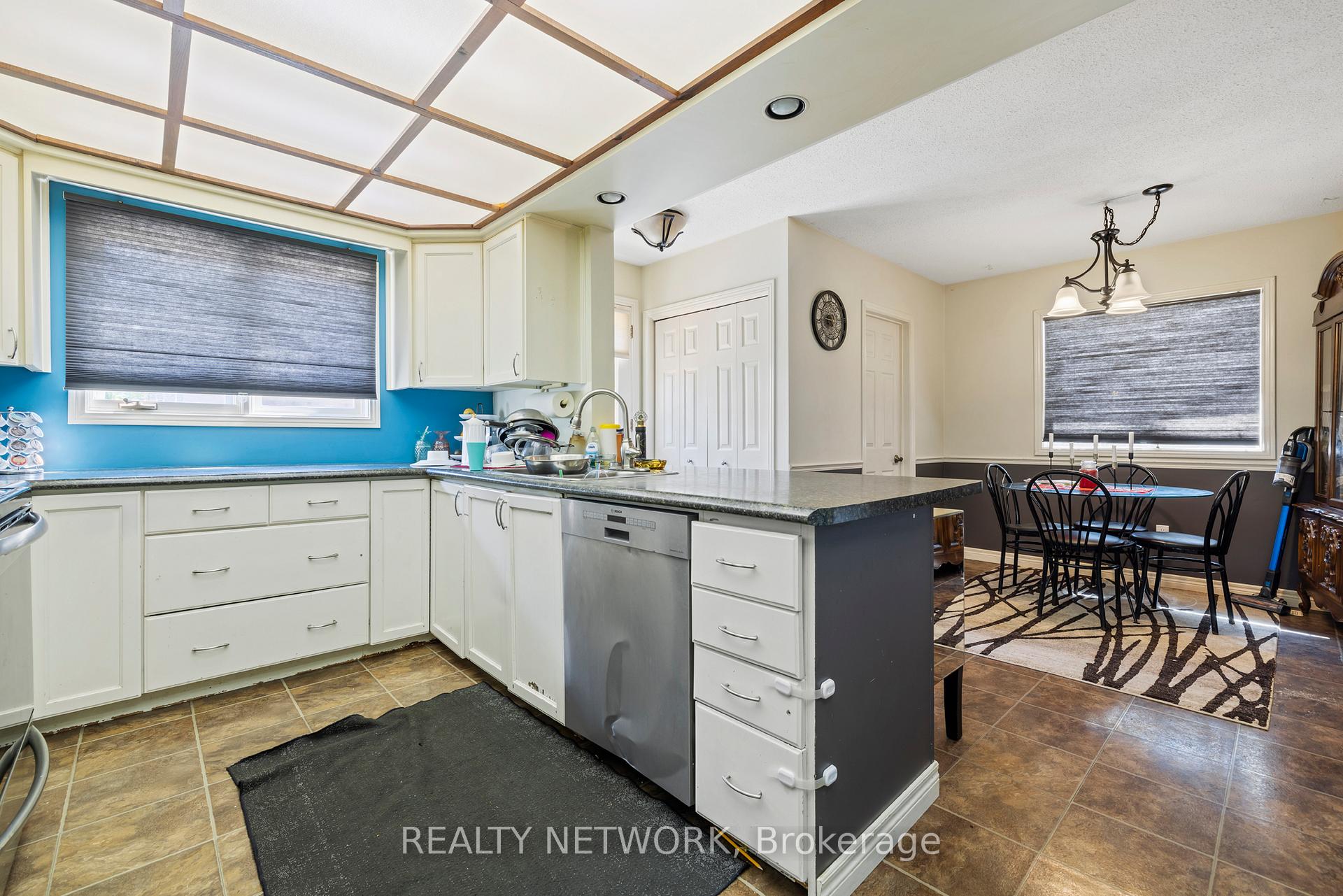 Photo 28 of 210 Valleyview Drive, Hamilton, Ancaster — HOMEH