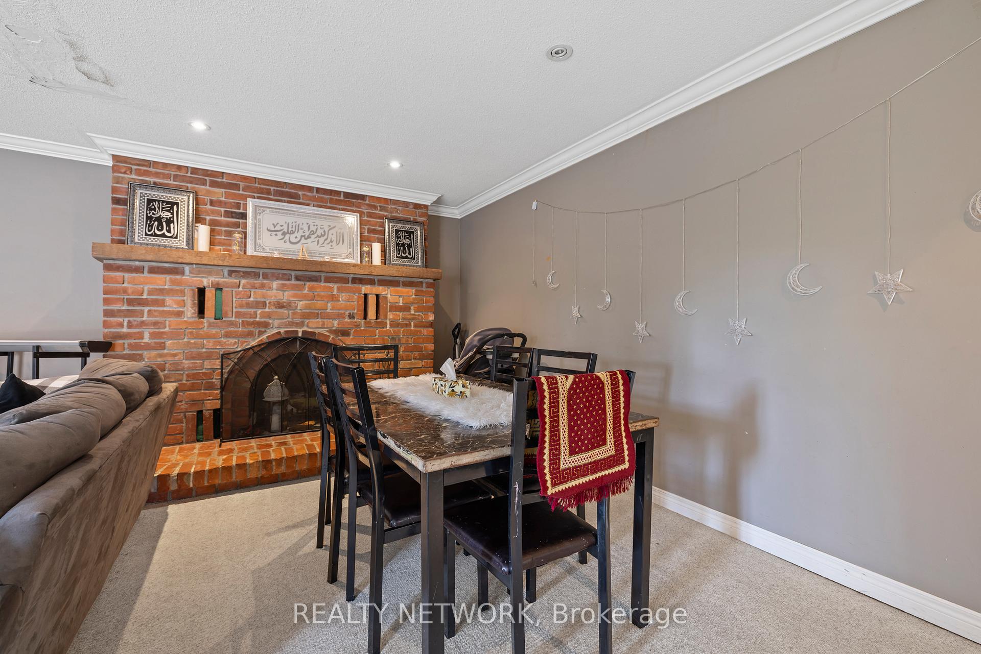 Photo 34 of 210 Valleyview Drive, Hamilton, Ancaster — HOMEH