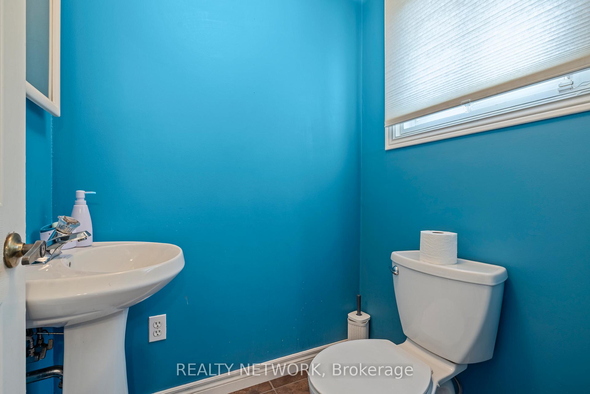 Photo 39 of 210 Valleyview Drive, Hamilton, Ancaster — HOMEH