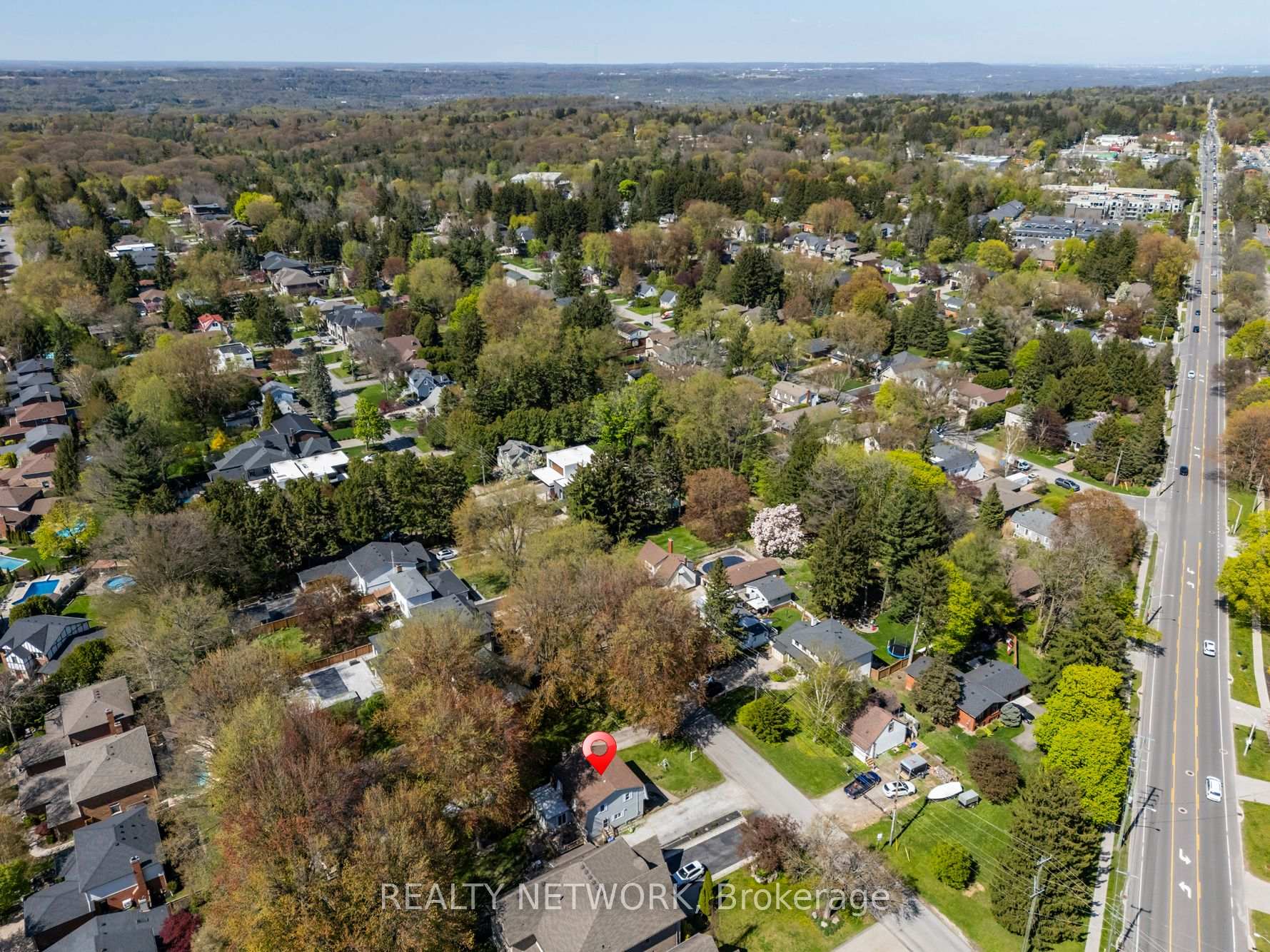 Photo 49 of 210 Valleyview Drive, Hamilton, Ancaster — HOMEH