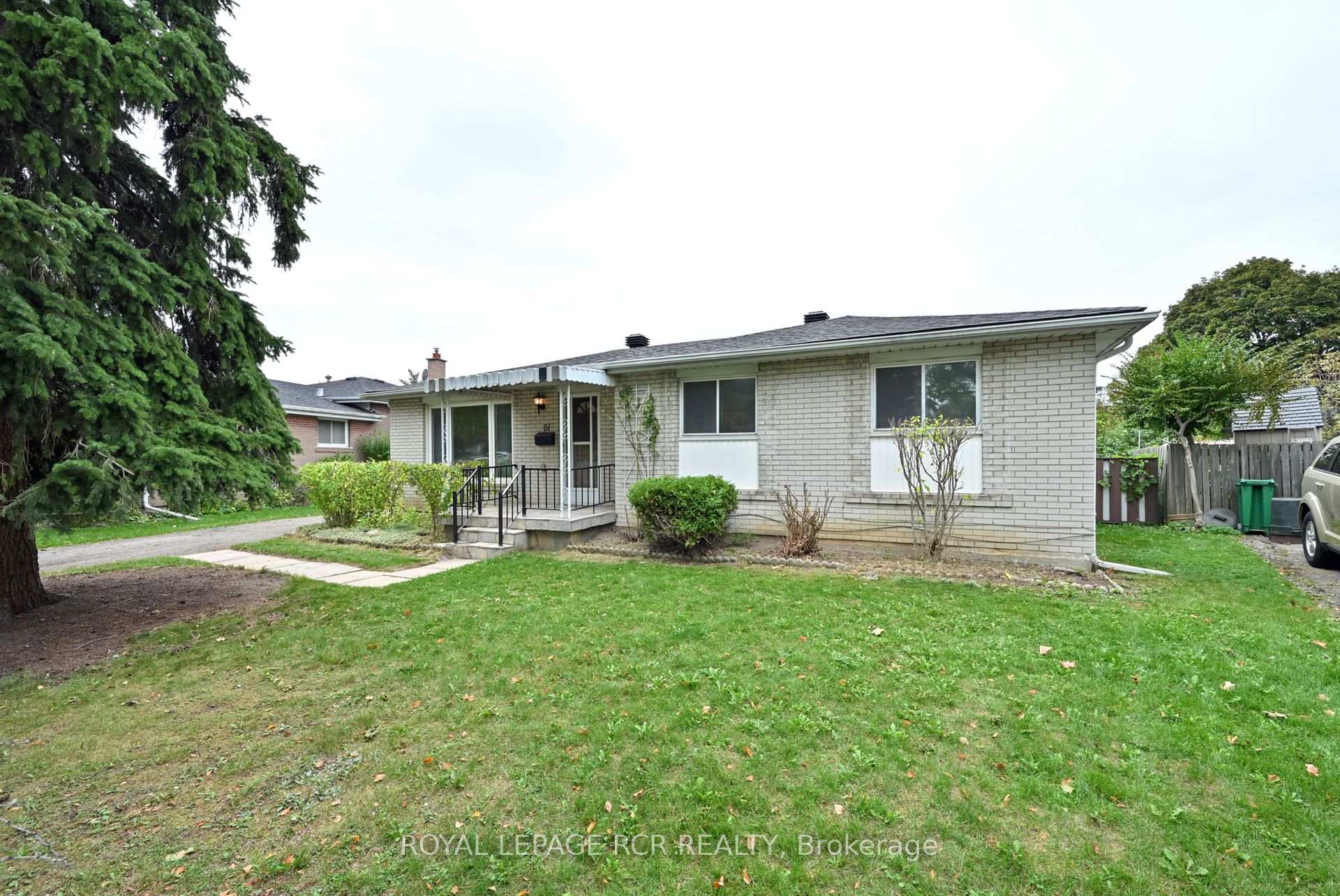 Photo 1 of 61 Belmont Drive, Brampton, Avondale — HOMEH