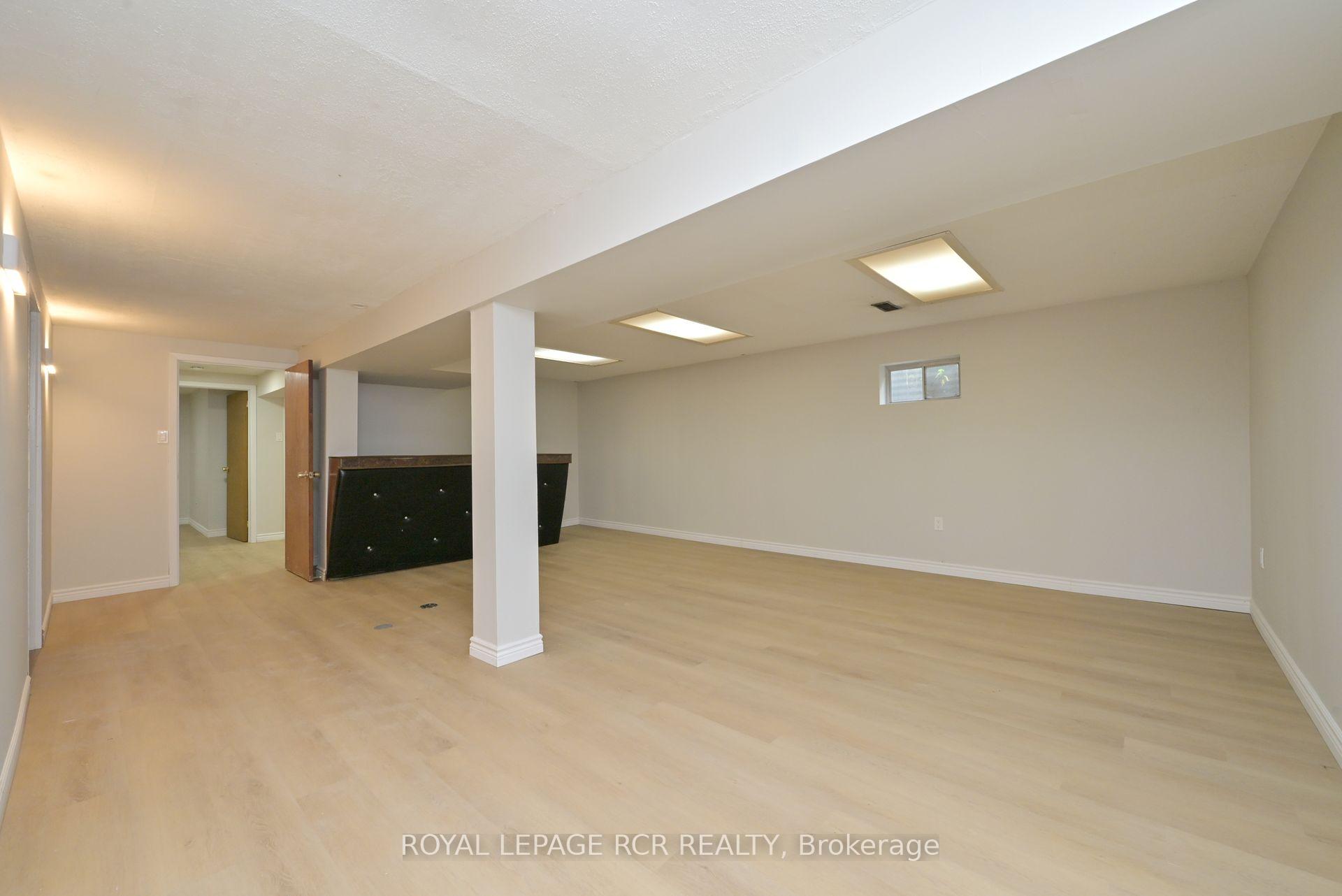 Photo 21 of 61 Belmont Drive, Brampton, Avondale — HOMEH