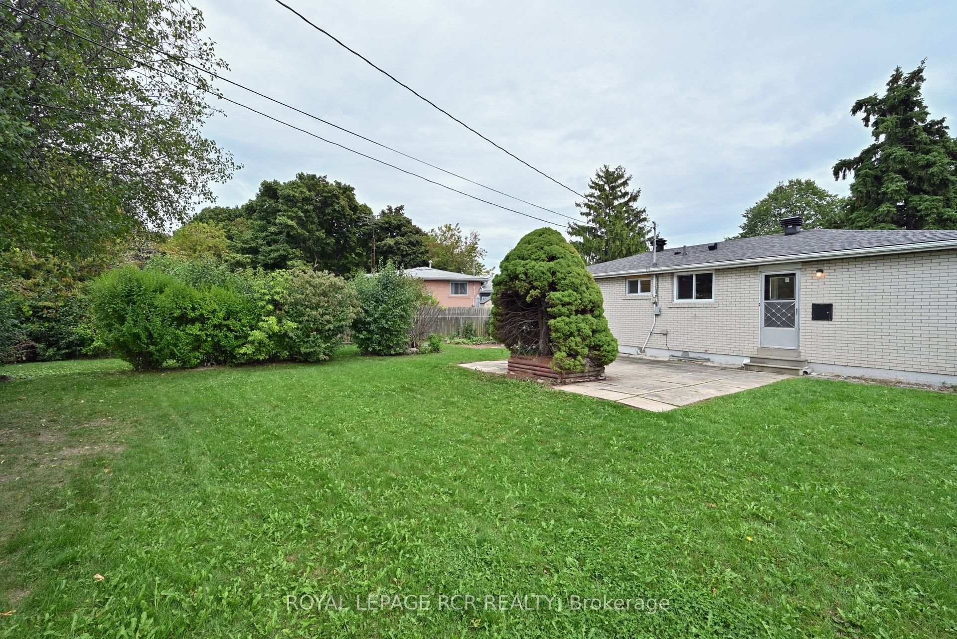 Photo 29 of 61 Belmont Drive, Brampton, Avondale — HOMEH