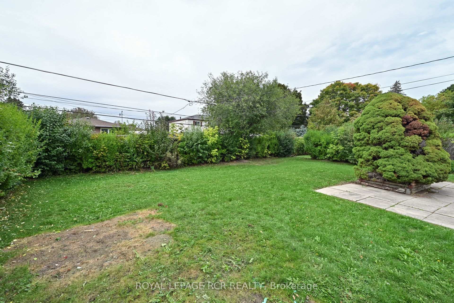 Photo 32 of 61 Belmont Drive, Brampton, Avondale — HOMEH