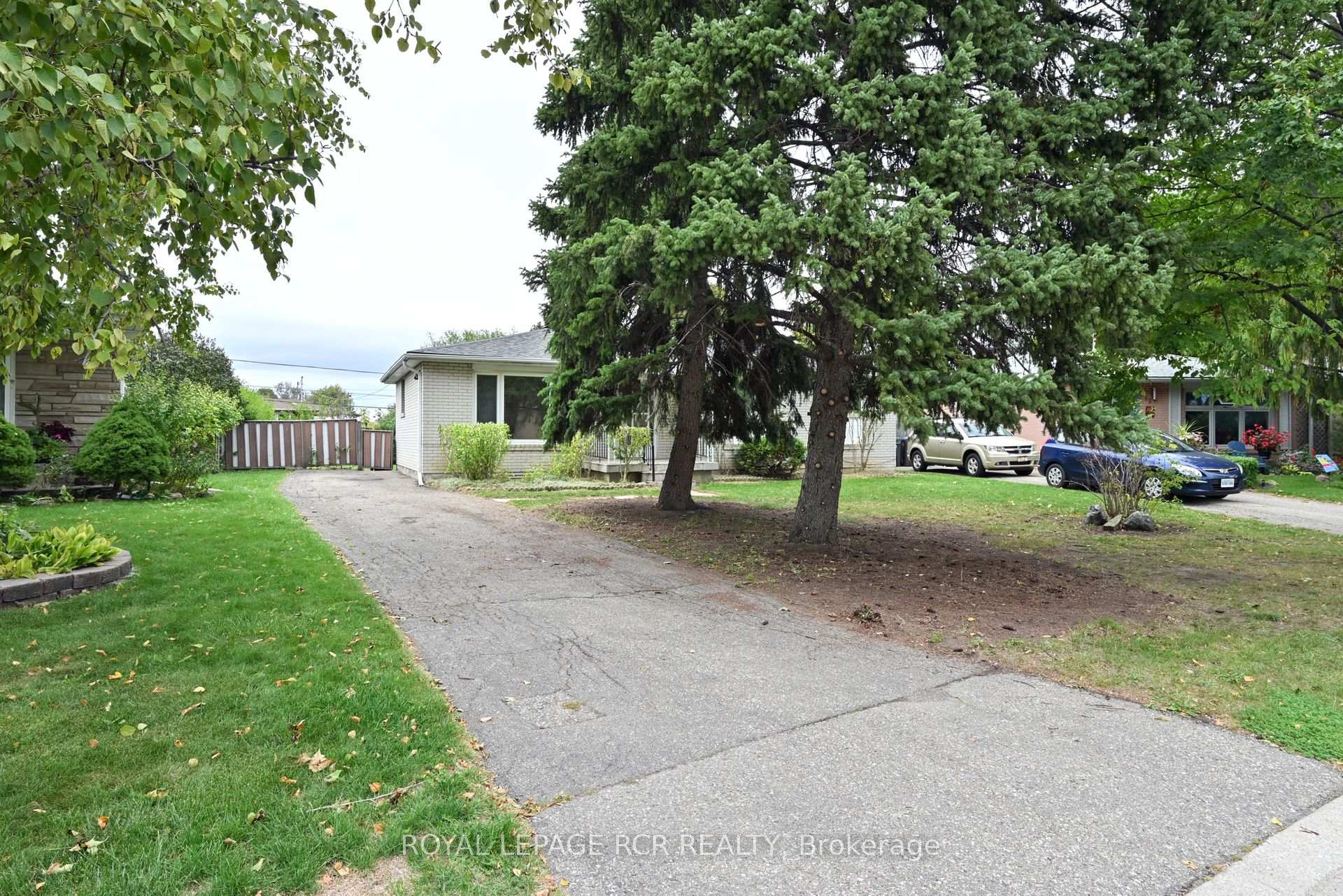 Photo 33 of 61 Belmont Drive, Brampton, Avondale — HOMEH