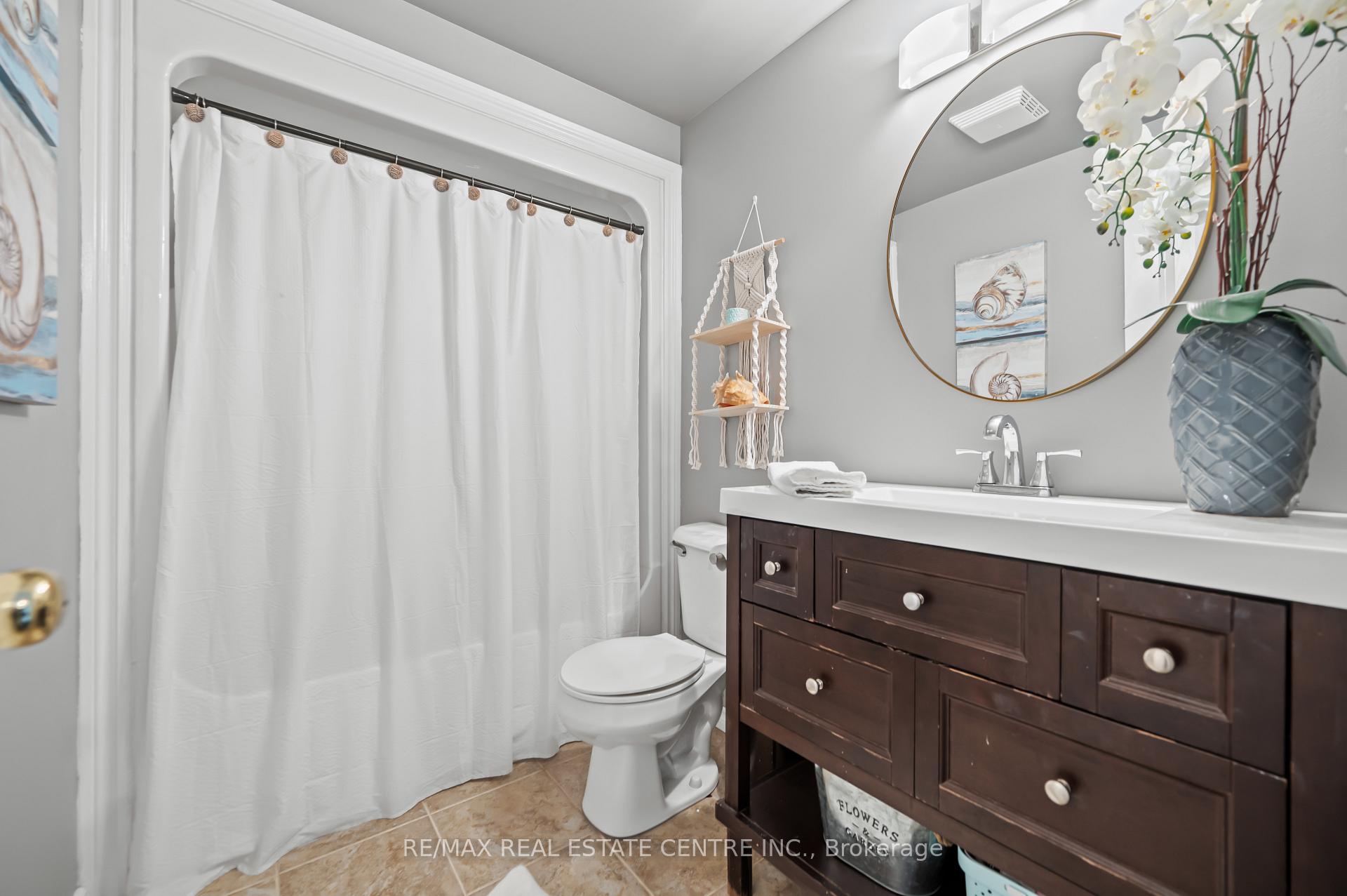 Photo 23 of 43 Marcy Crescent, Cambridge, Hespeler Village — HOMEH