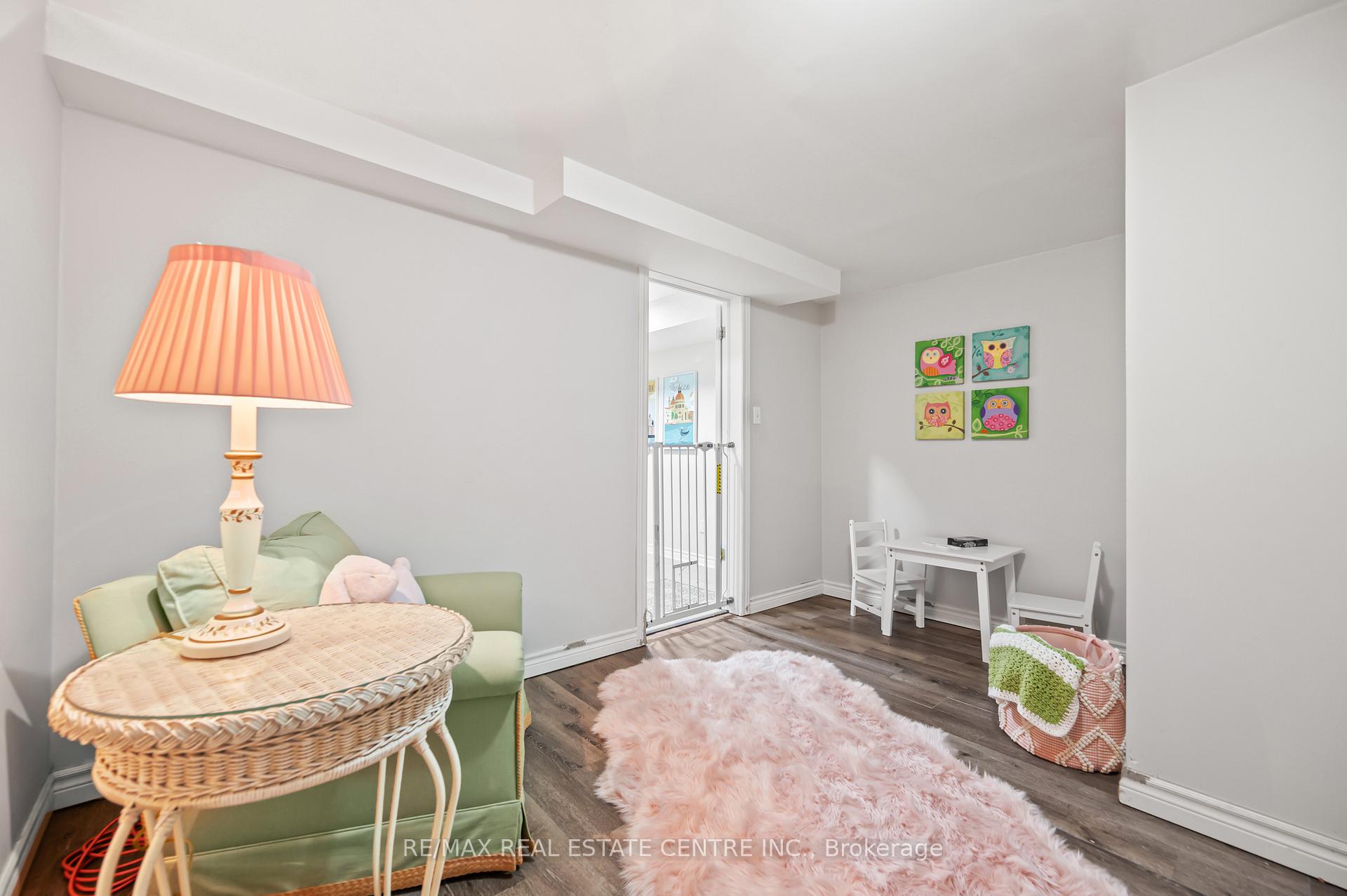 Photo 34 of 43 Marcy Crescent, Cambridge, Hespeler Village — HOMEH