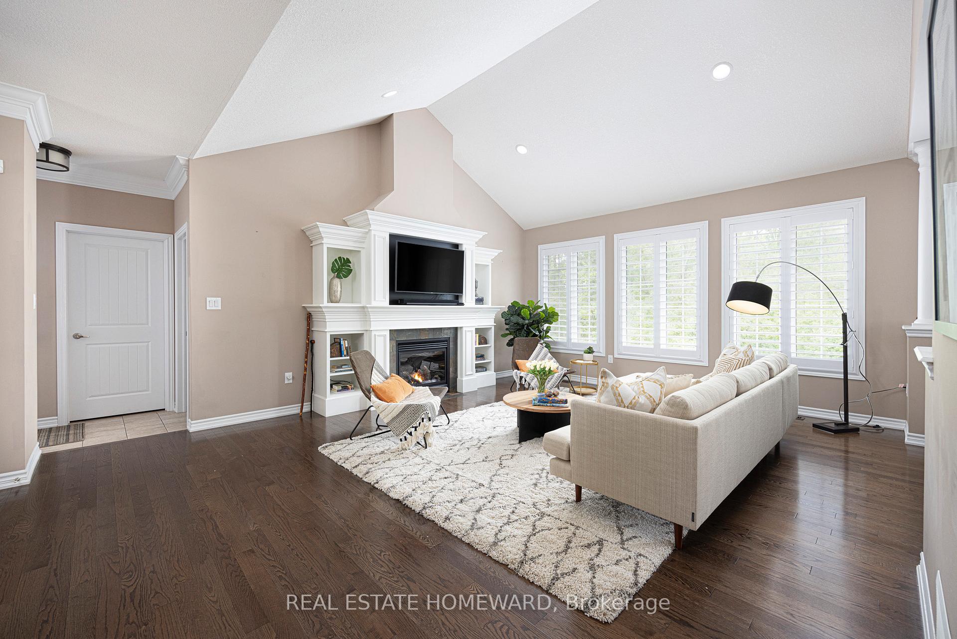 Photo 5 of 44 Jane Avenue, Clarington, Courtice — HOMEH