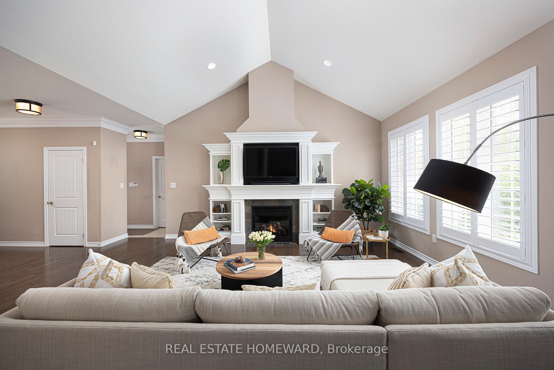 Photo 6 of 44 Jane Avenue, Clarington, Courtice — HOMEH