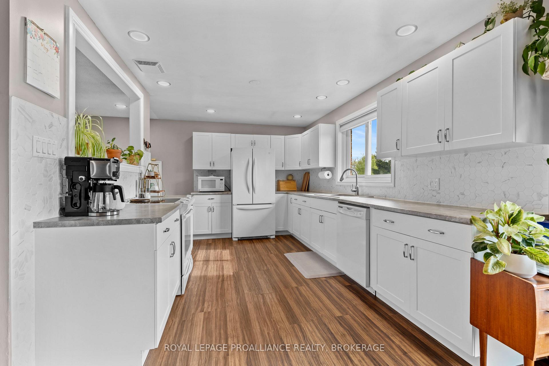 Photo 14 of 3781 Holmes Road, Frontenac, Frontenac South — HOMEH