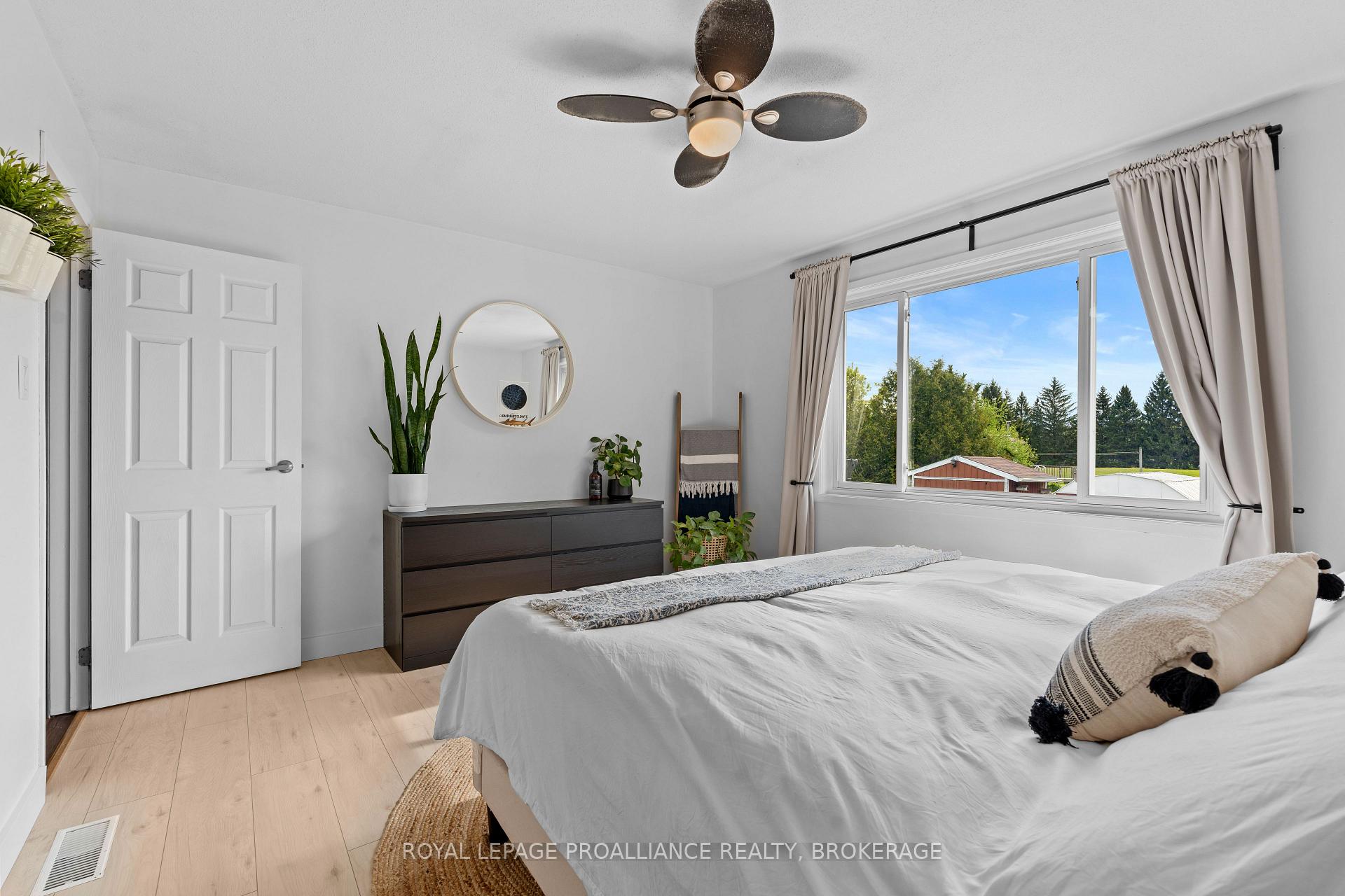 Photo 18 of 3781 Holmes Road, Frontenac, Frontenac South — HOMEH