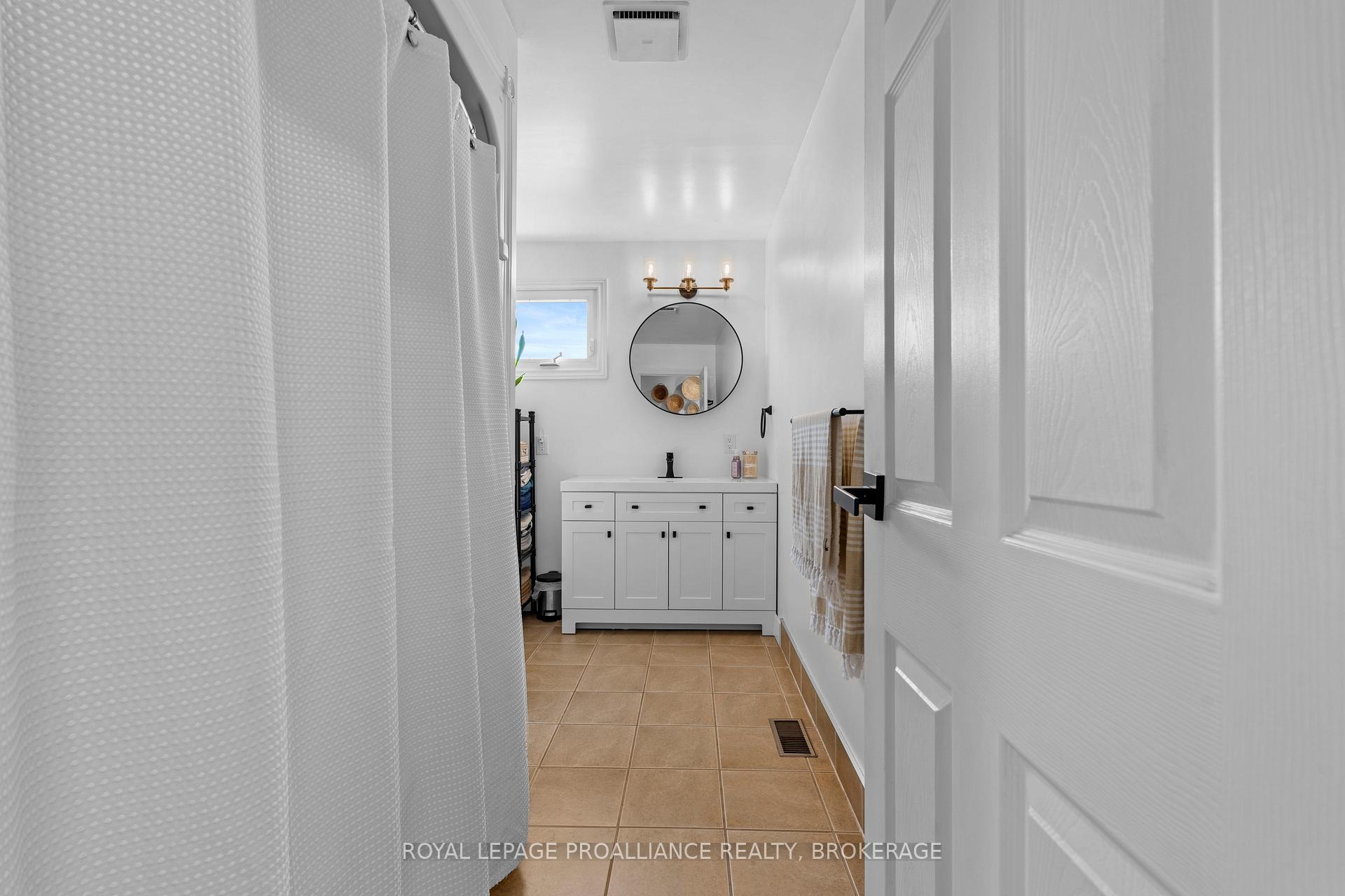 Photo 19 of 3781 Holmes Road, Frontenac, Frontenac South — HOMEH