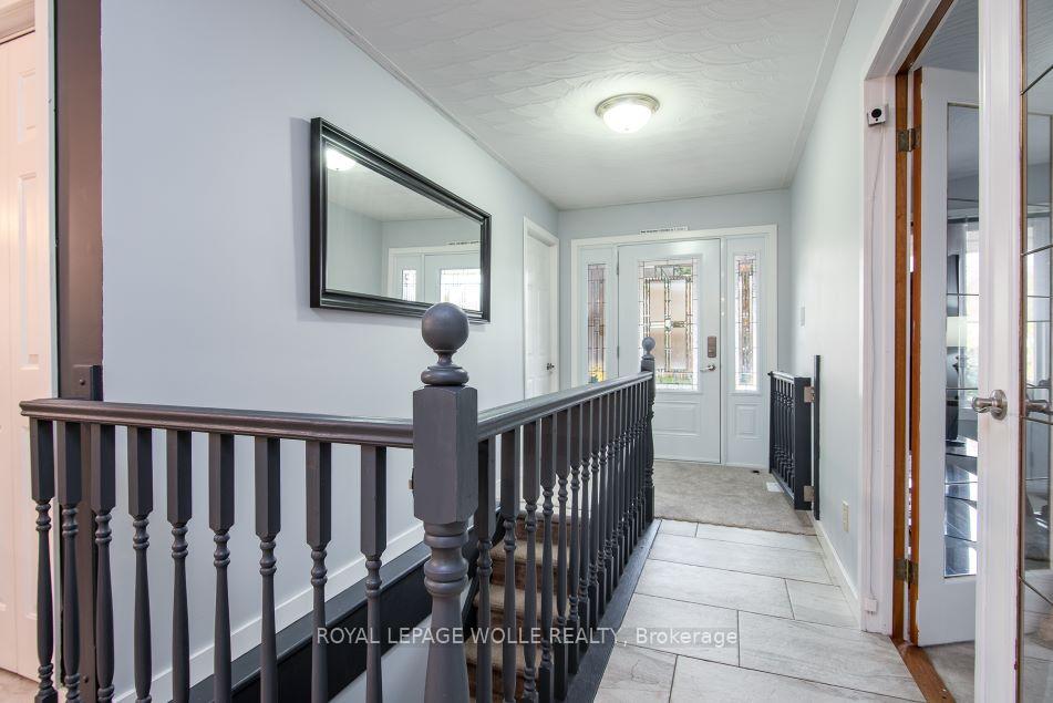 Photo 3 of 26 Azores Crescent, Cambridge — HOMEH