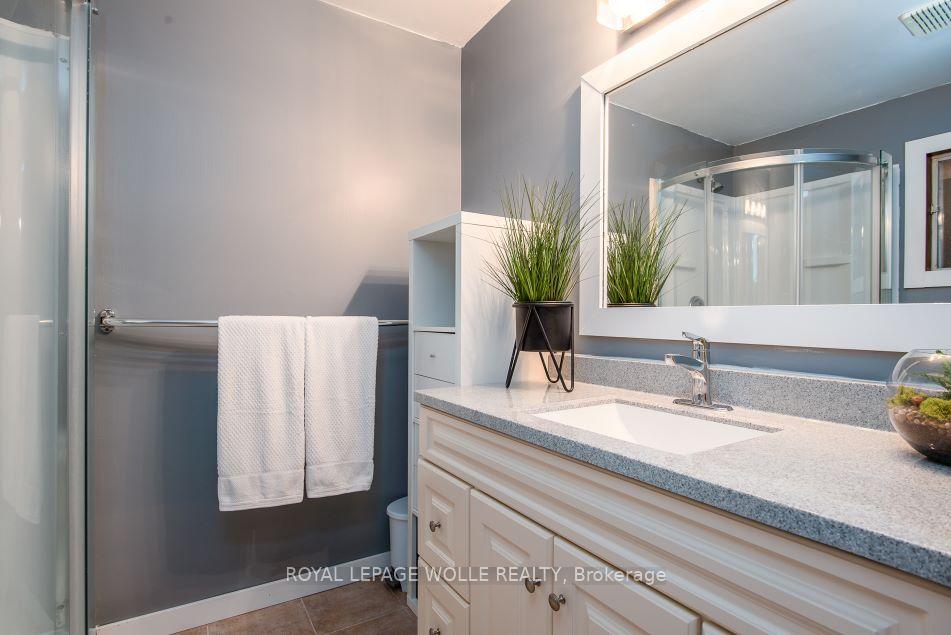 Photo 19 of 26 Azores Crescent, Cambridge — HOMEH