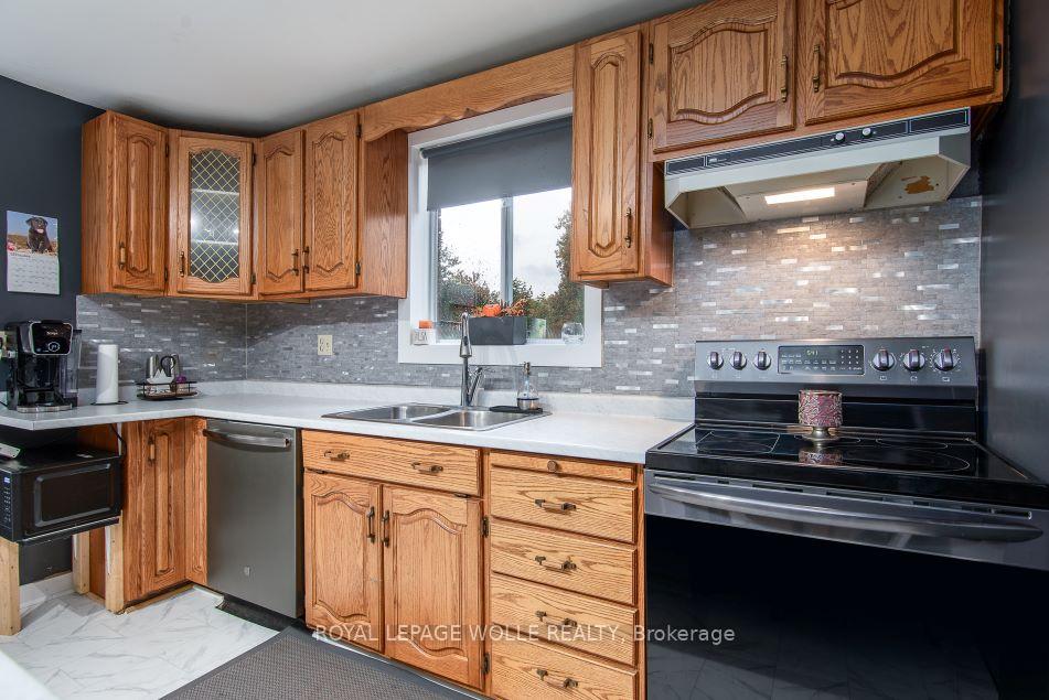 Photo 29 of 26 Azores Crescent, Cambridge — HOMEH